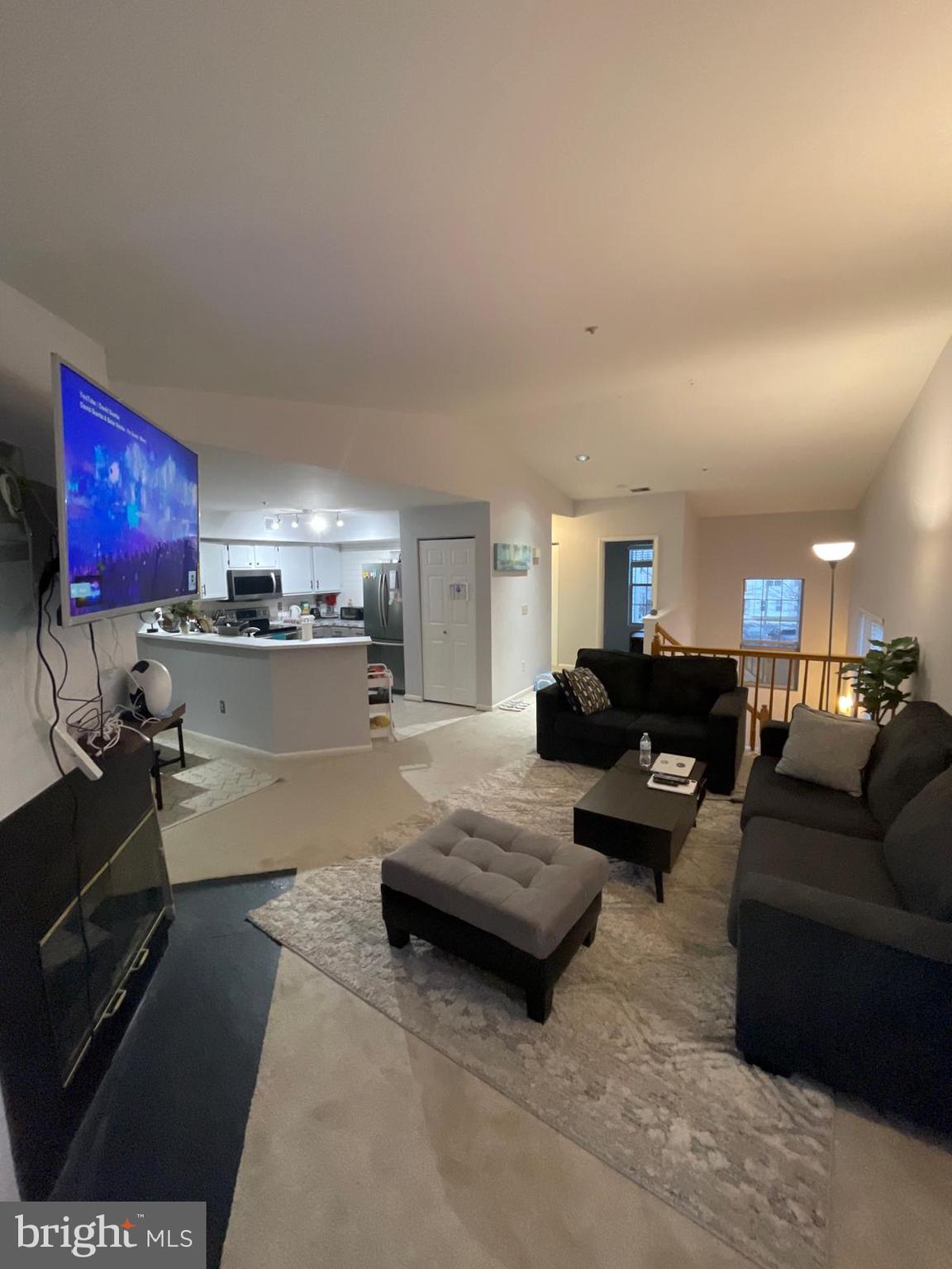 ANNAPOLIS OVERLOOK - Residential