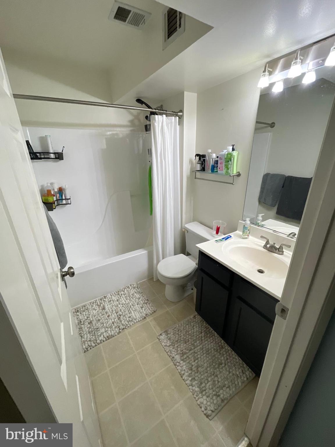 ANNAPOLIS OVERLOOK - Residential