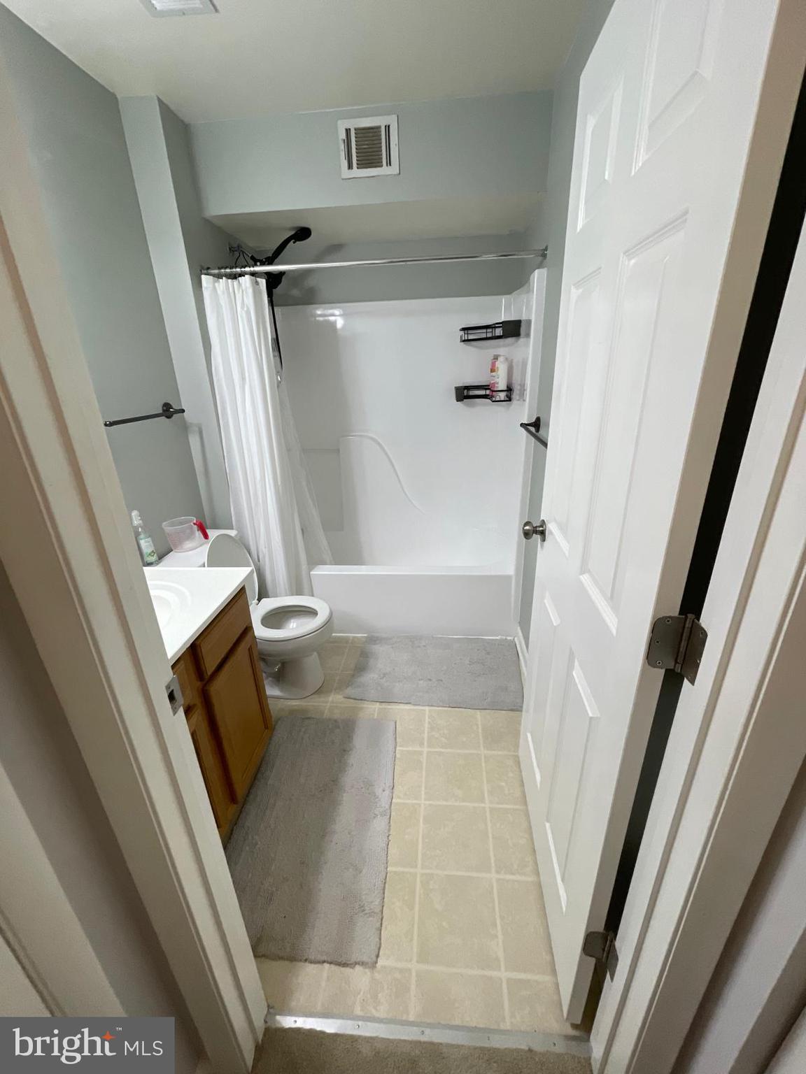 ANNAPOLIS OVERLOOK - Residential