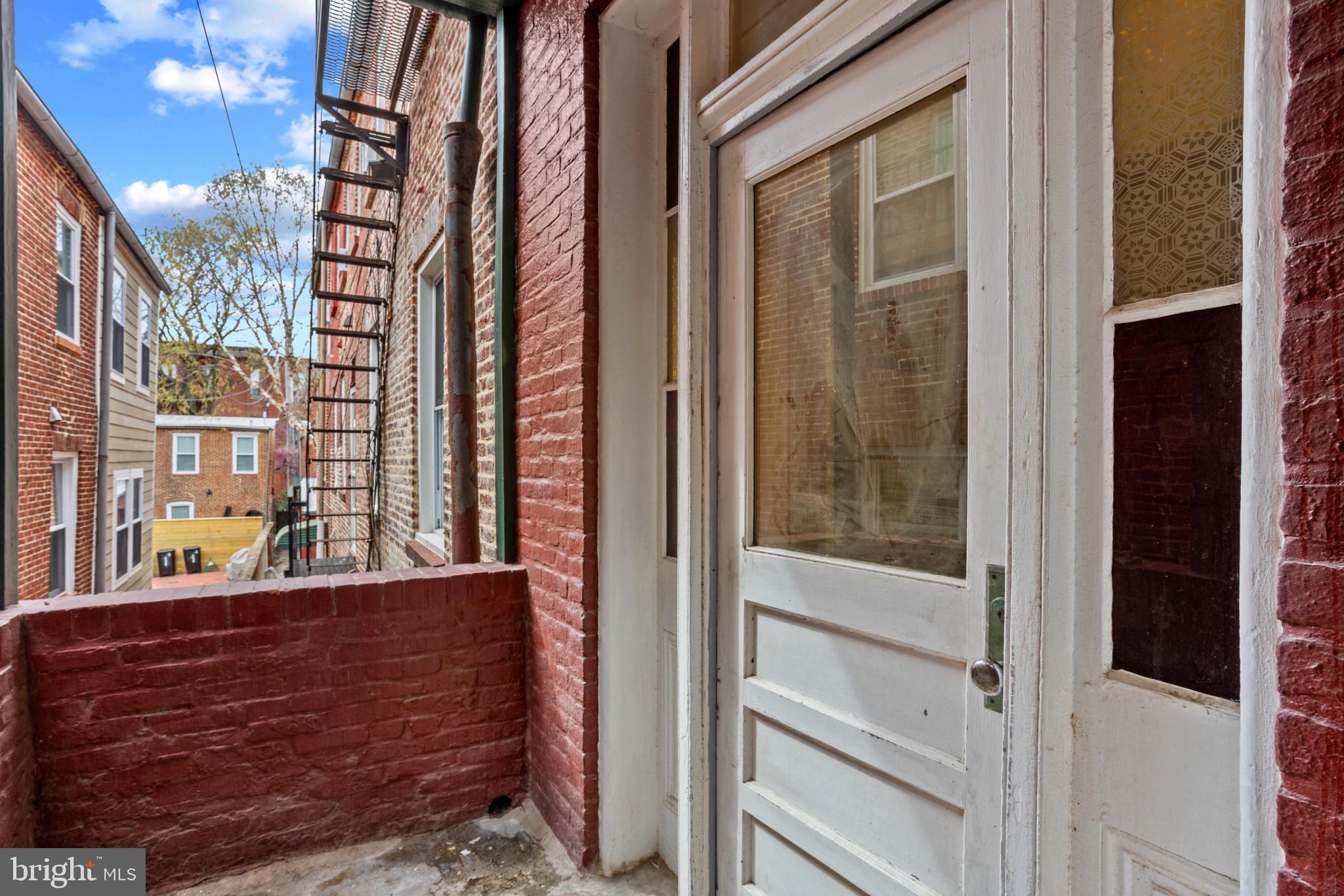 BUTCHERS HILL - Residential Lease