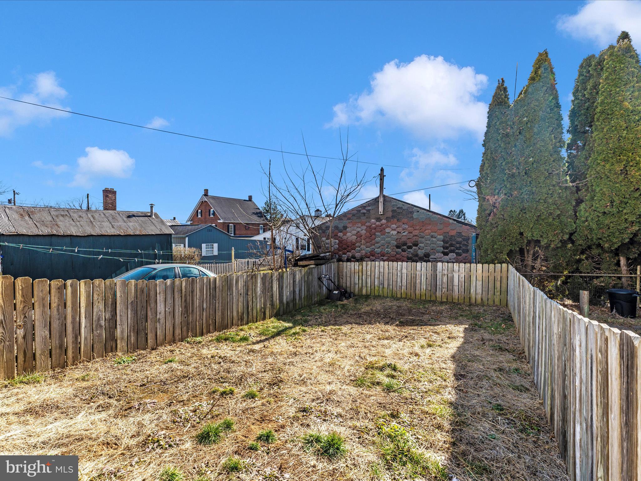 WAYNESBORO TWP - Residential