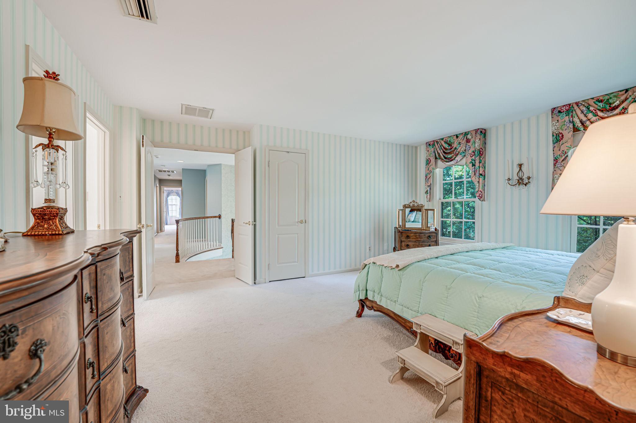 CENTURY OAK - Residential