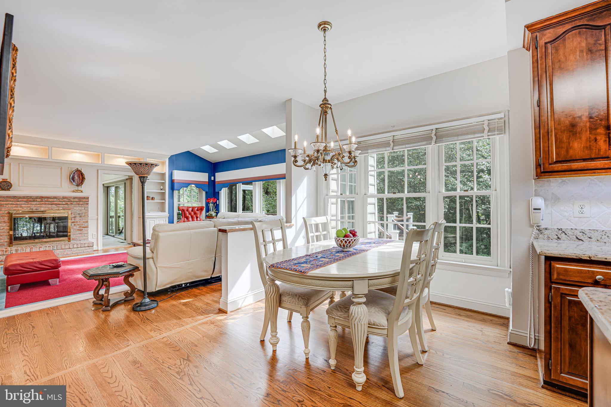 CENTURY OAK - Residential