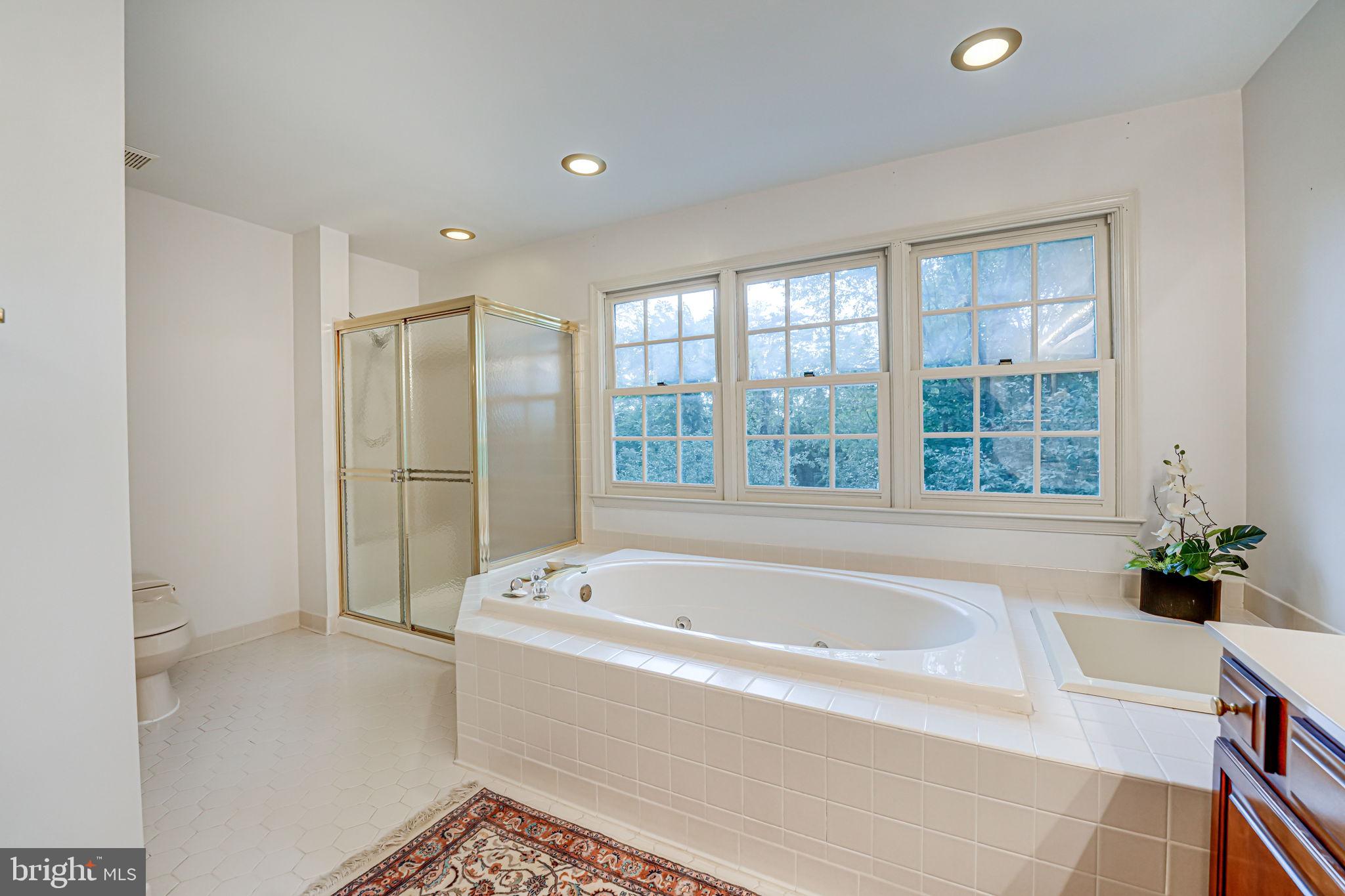 CENTURY OAK - Residential