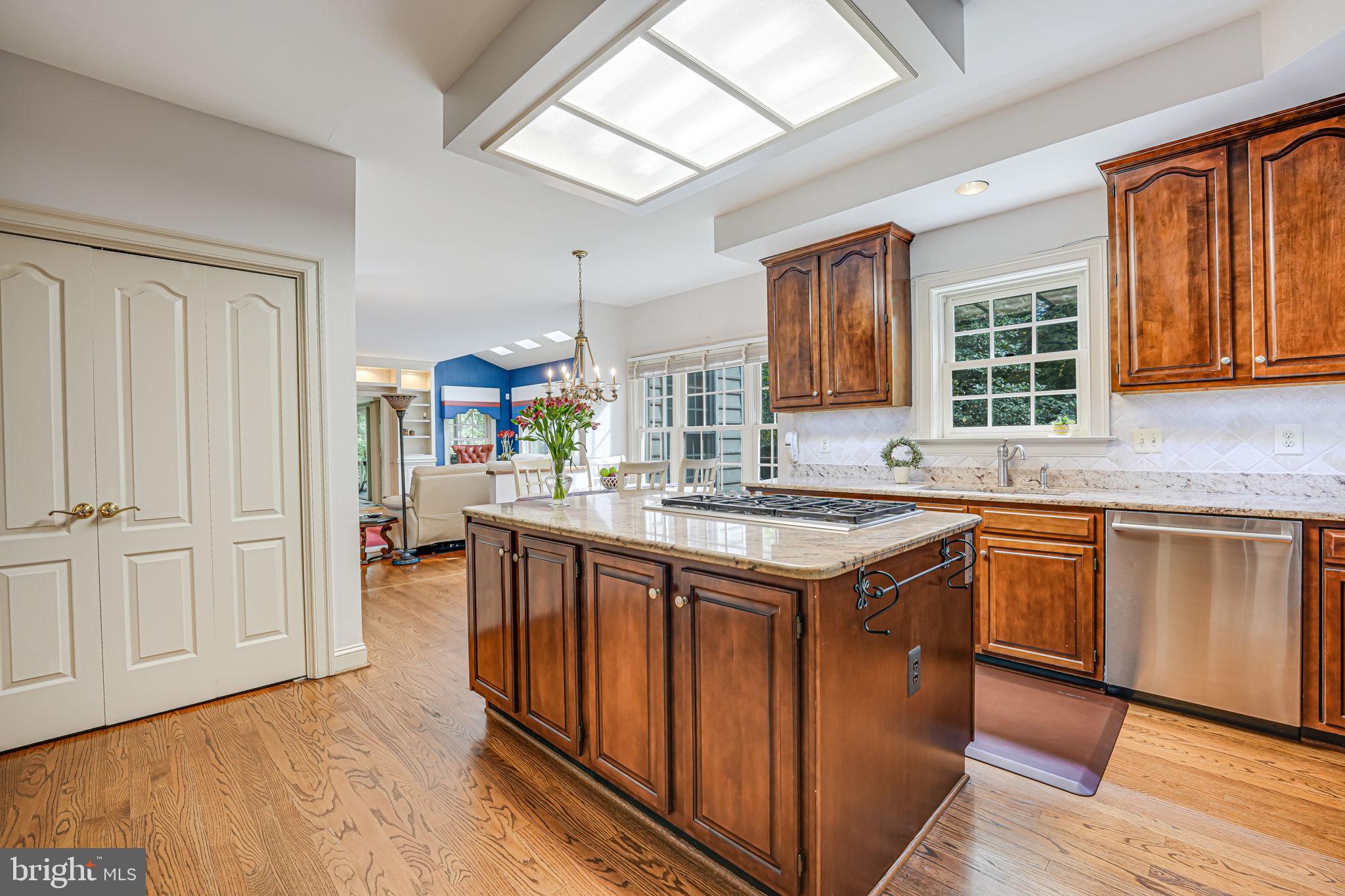 CENTURY OAK - Residential