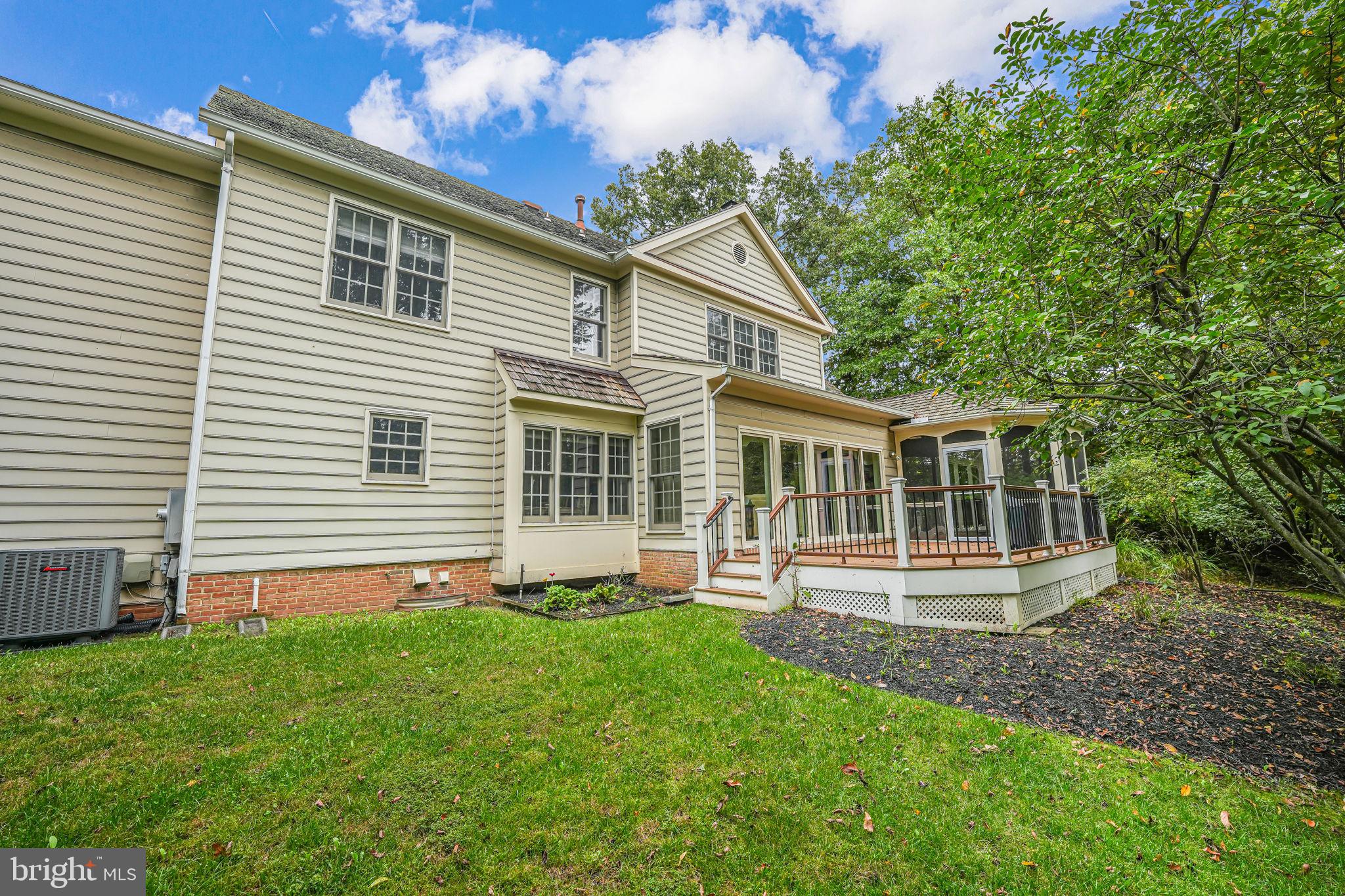 CENTURY OAK - Residential