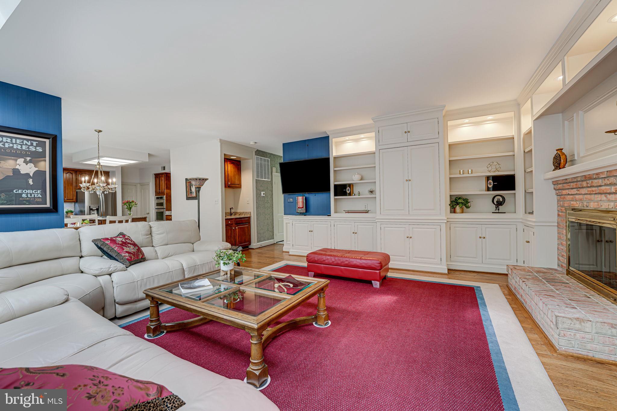 CENTURY OAK - Residential