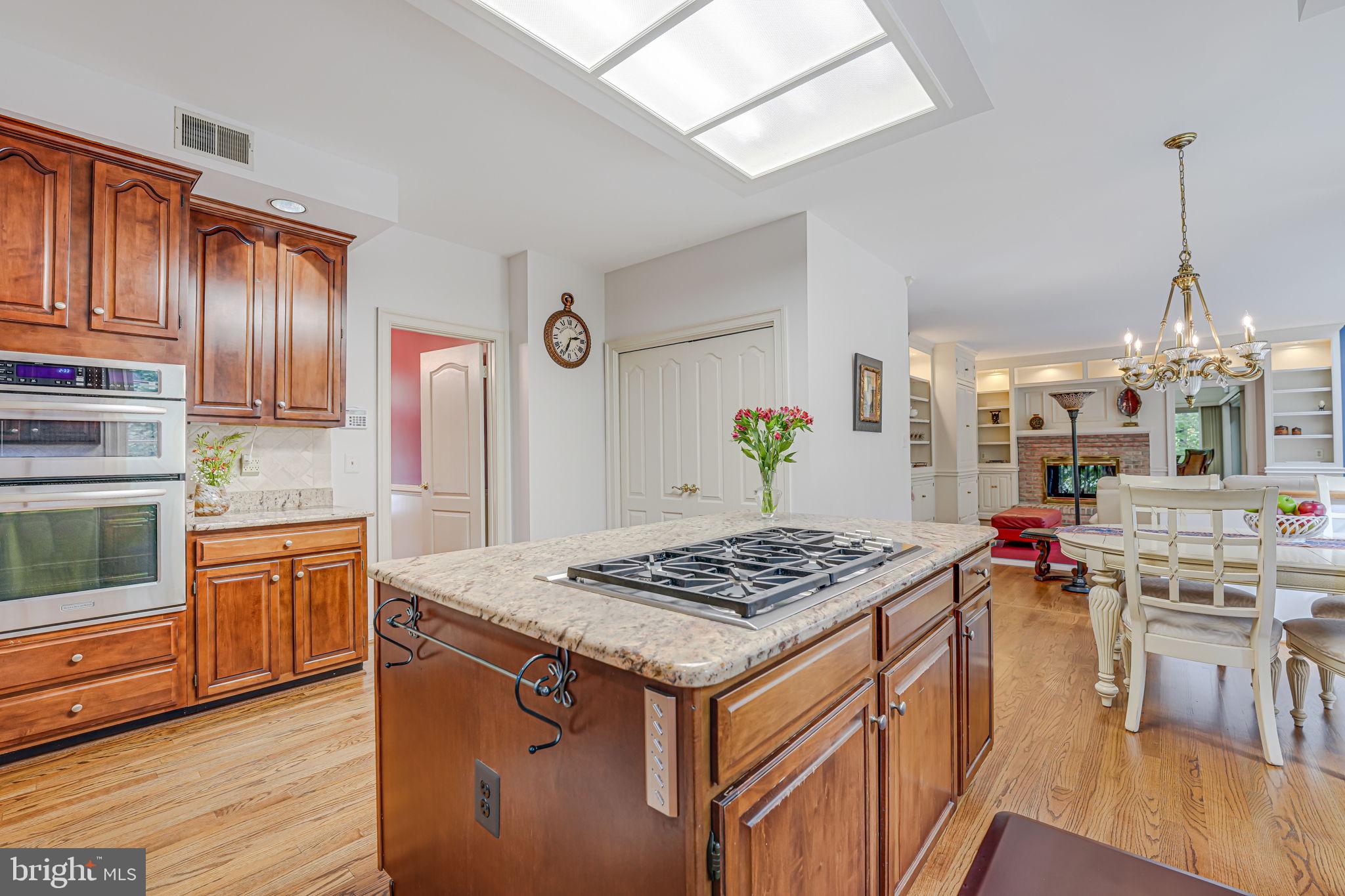 CENTURY OAK - Residential