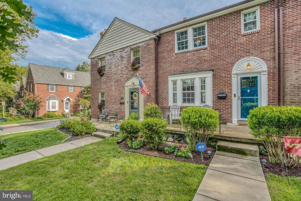 Photo of 229 Murdock Road, BALTIMORE, MD 21212 (MLS # MDBC2142640)