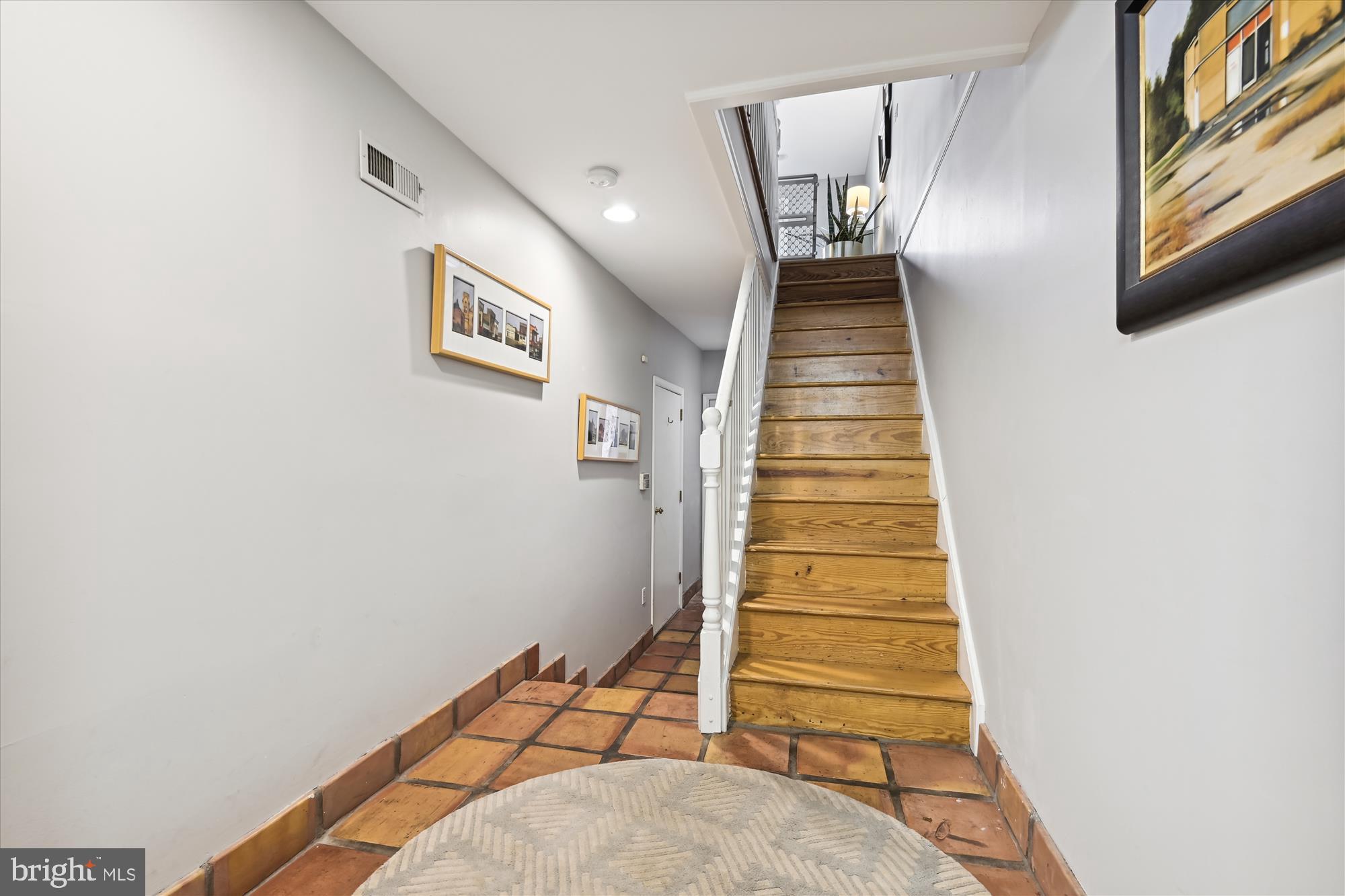 427 GRINDALL STREET 2