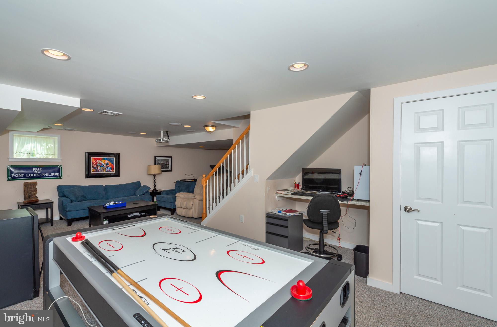 OAK LANE - Residential