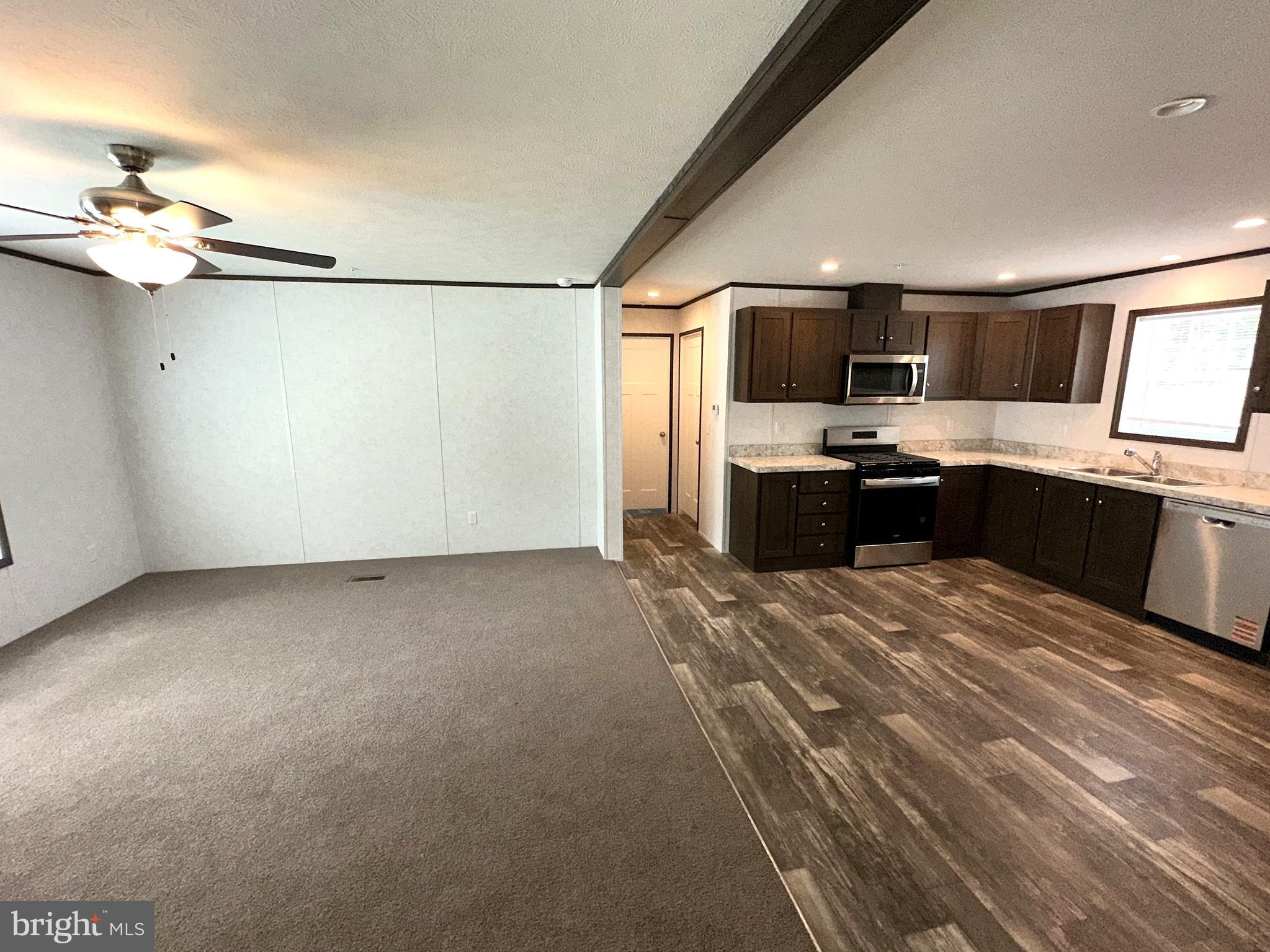 ROCKBROOK VILLAGE TRAILER PARK - Residential