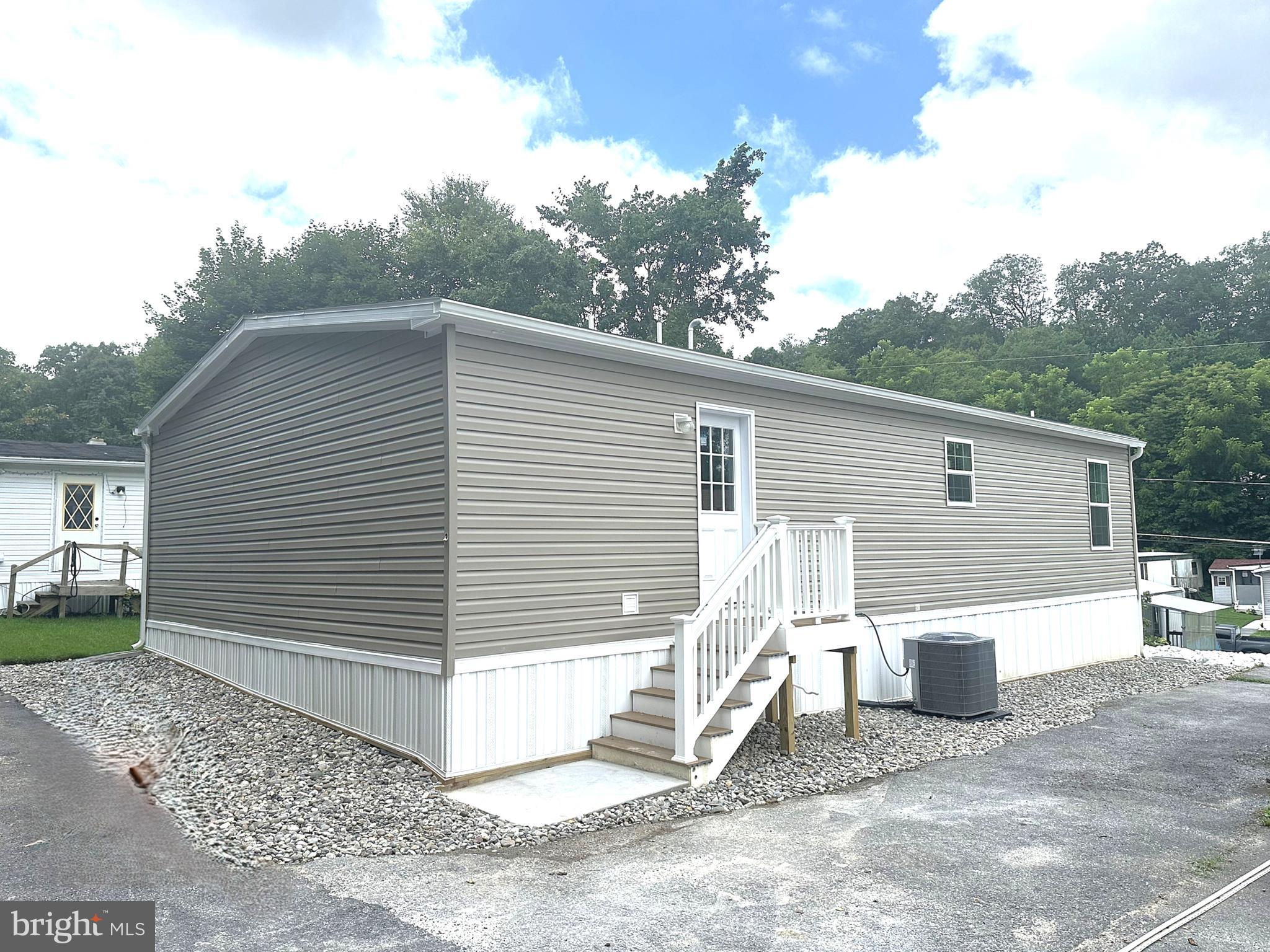 ROCKBROOK VILLAGE TRAILER PARK - Residential