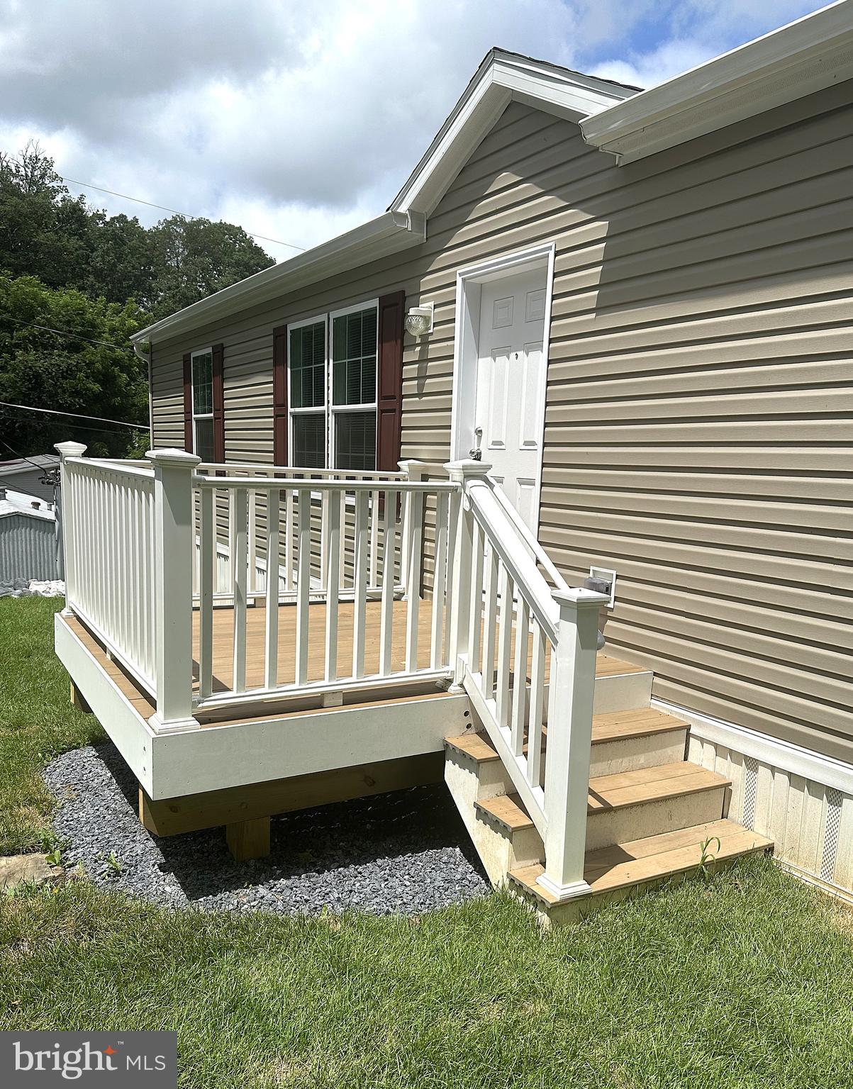 ROCKBROOK VILLAGE TRAILER PARK - Residential