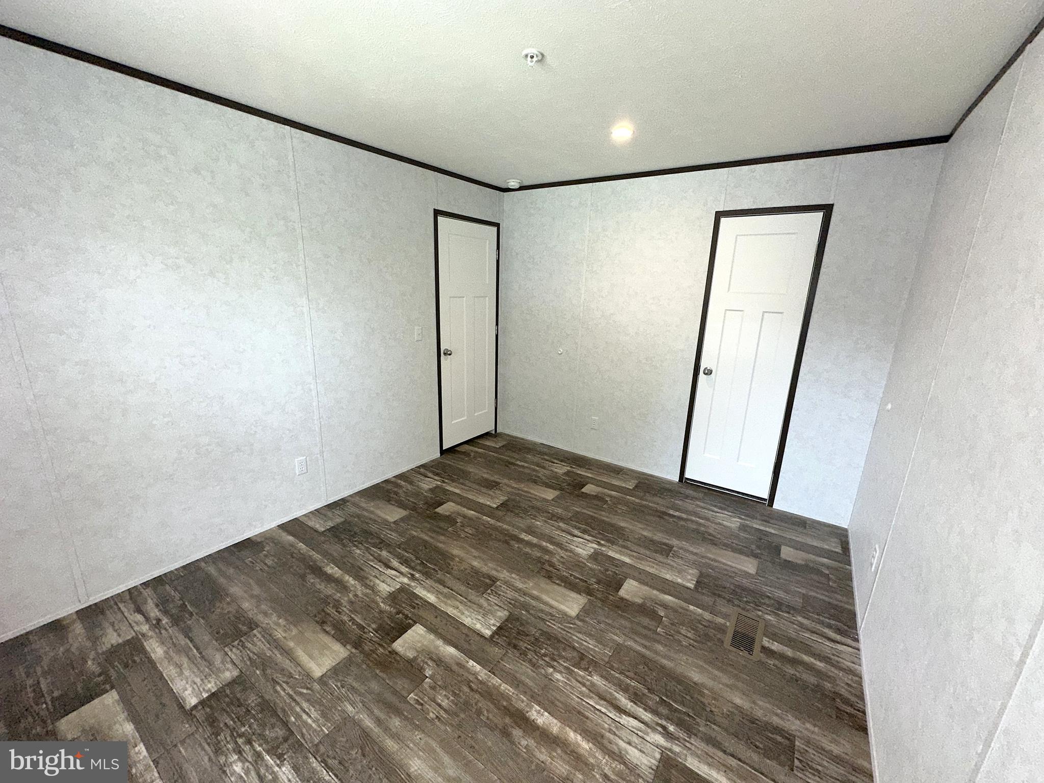 ROCKBROOK VILLAGE TRAILER PARK - Residential