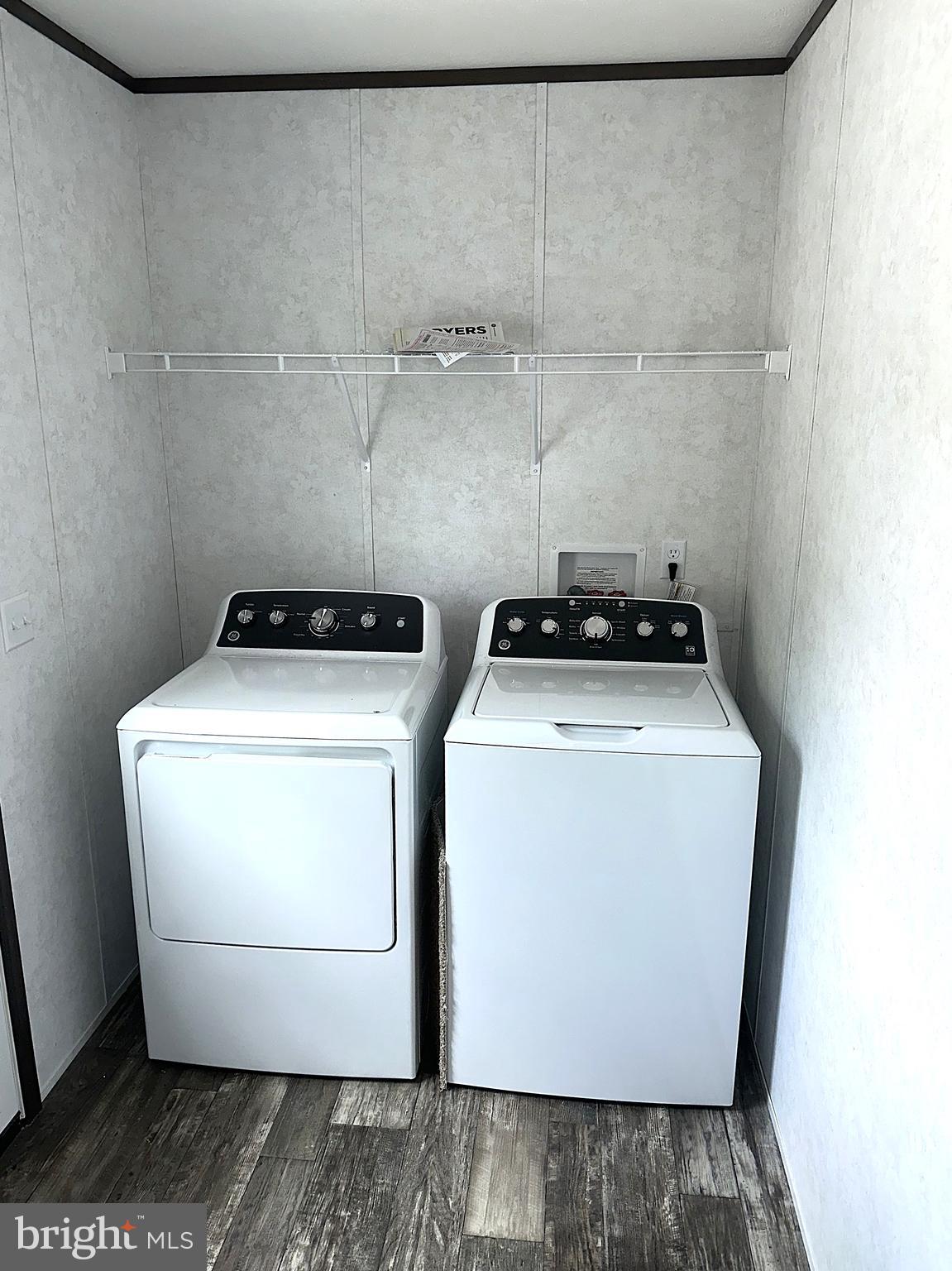 ROCKBROOK VILLAGE TRAILER PARK - Residential