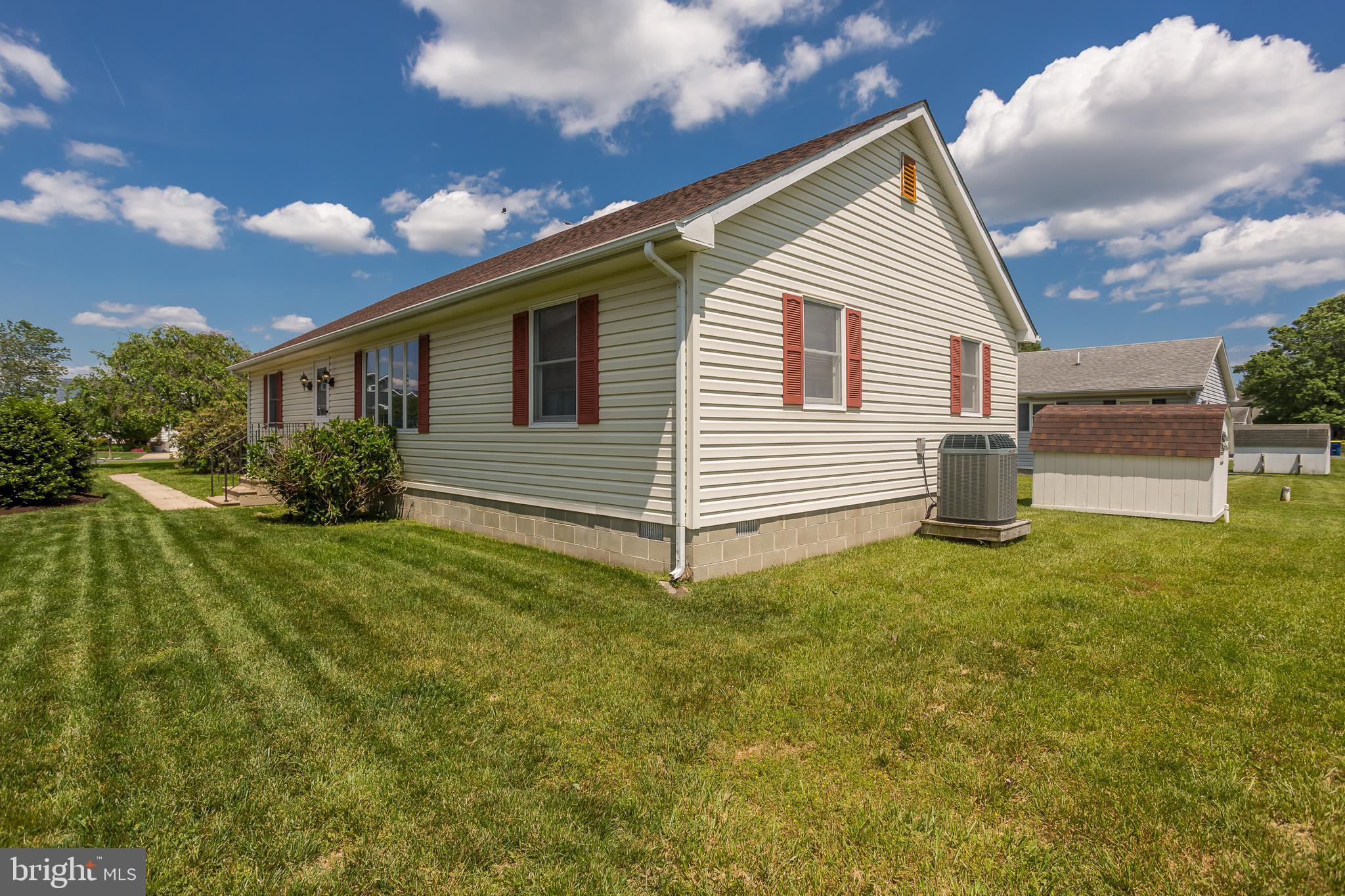 36820 BLUEWATER RUN W