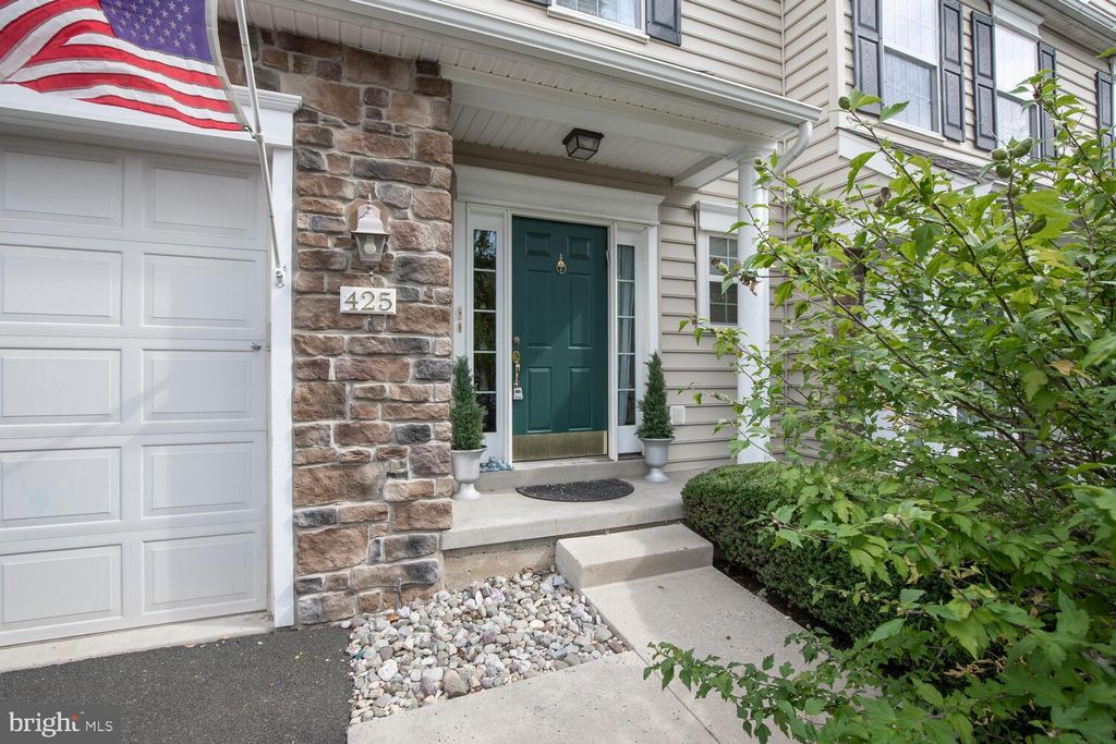 Photo of 425 Elm Circle, CHALFONT, PA 18914 (MLS # PABU2107234)
