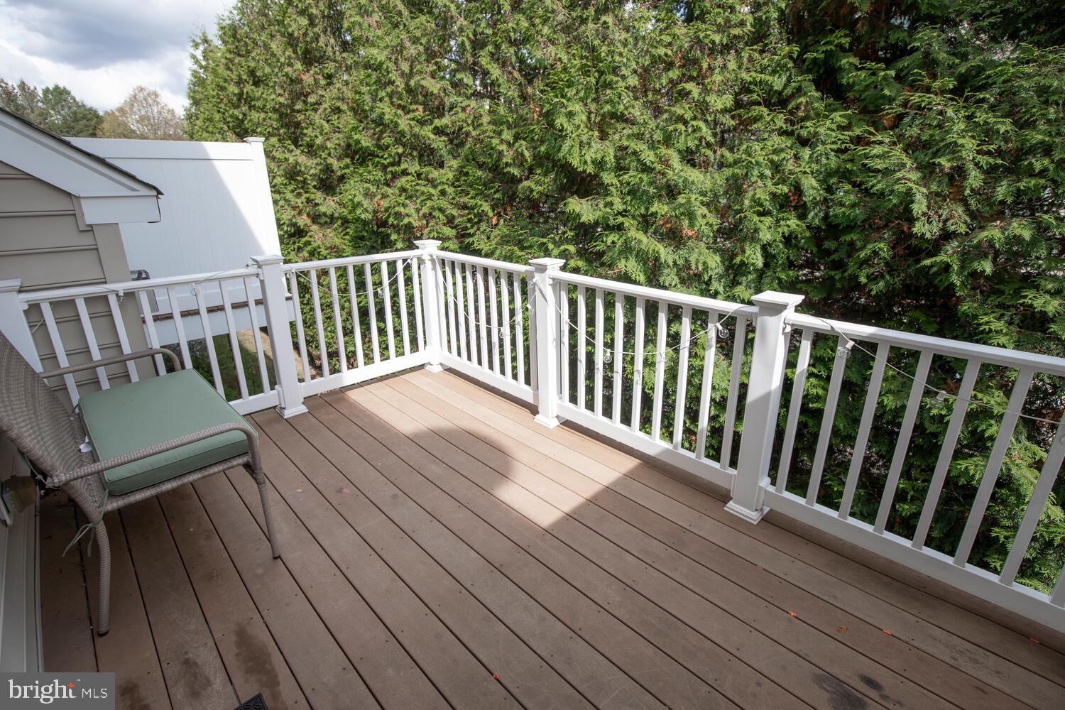 OXFORD LANE - Residential