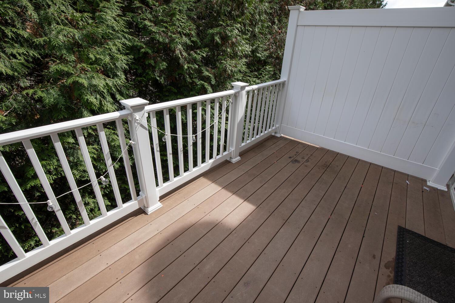 OXFORD LANE - Residential