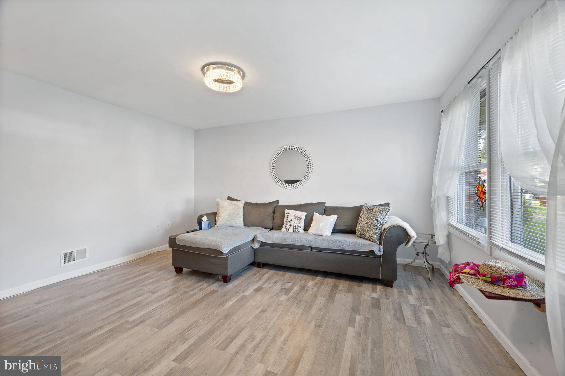 MAPLE RIDGE - Residential Lease