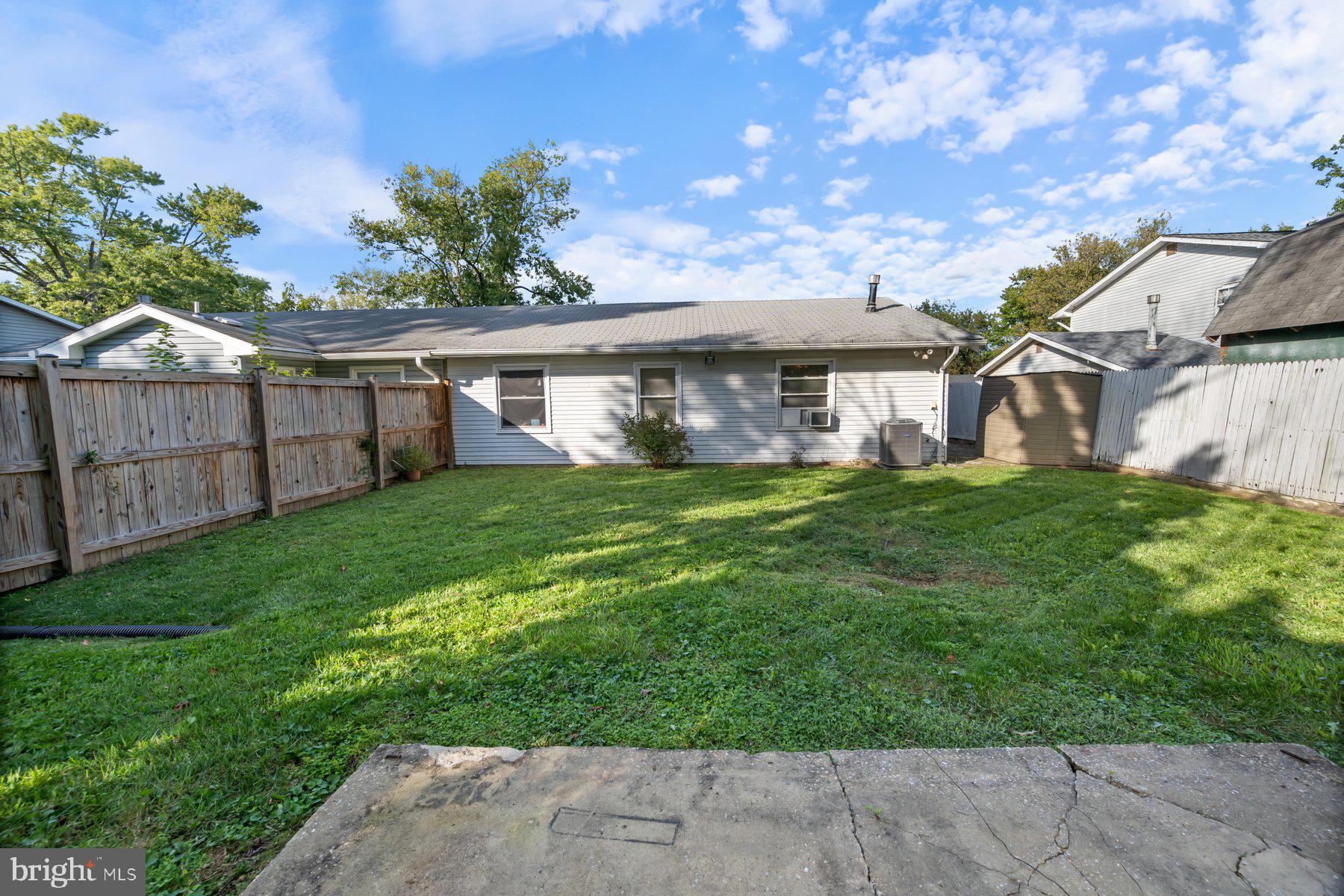 MAPLE RIDGE - Residential Lease