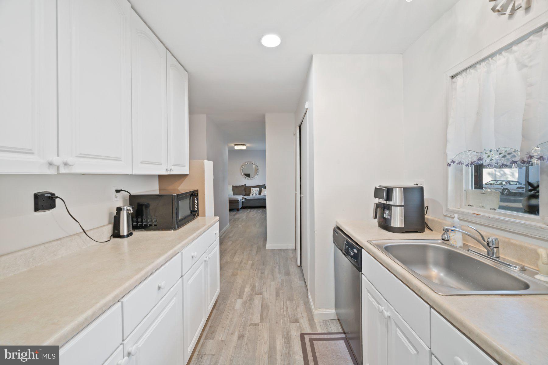 MAPLE RIDGE - Residential Lease