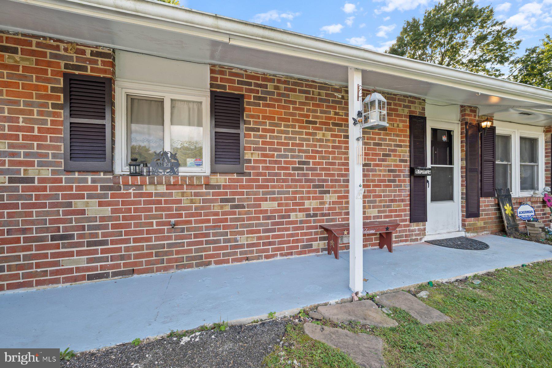 MAPLE RIDGE - Residential Lease