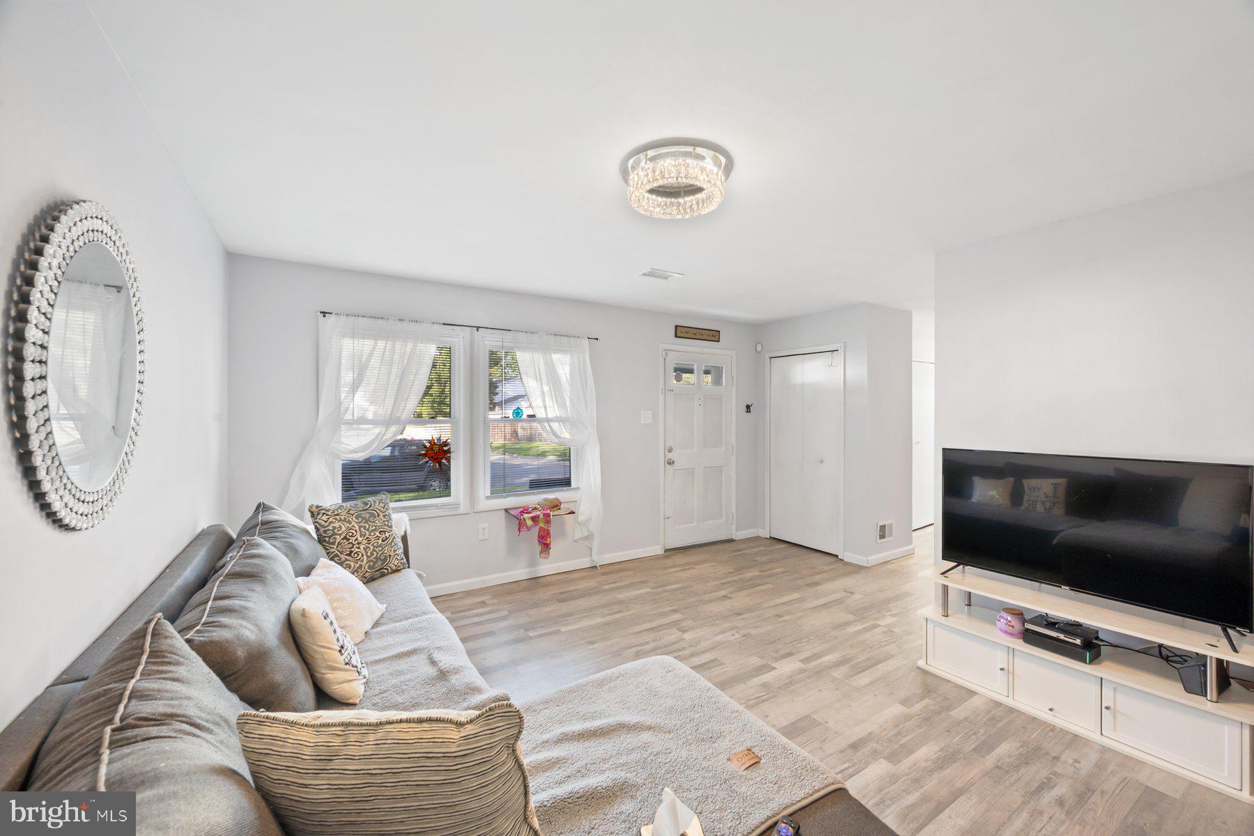 MAPLE RIDGE - Residential Lease