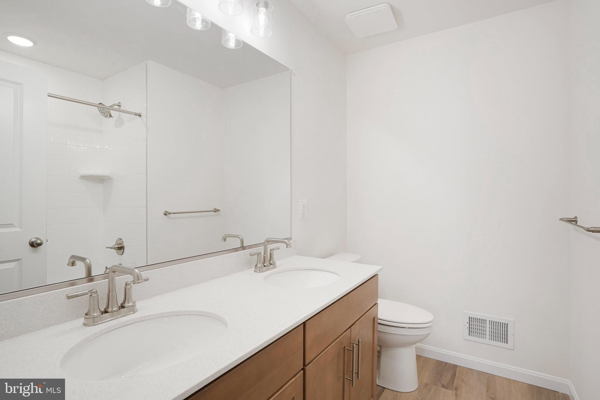 NORTHWOODS - Residential