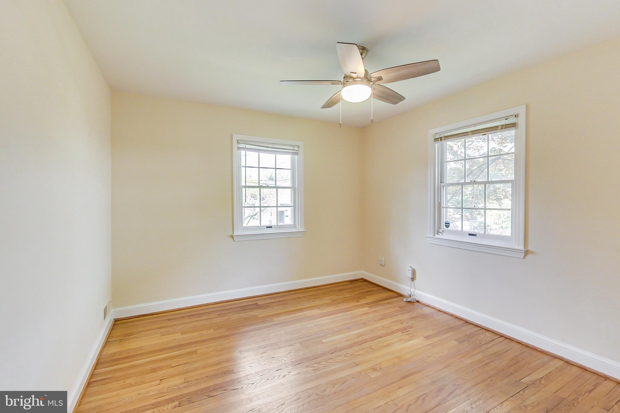 PARKWOOD - Residential Lease