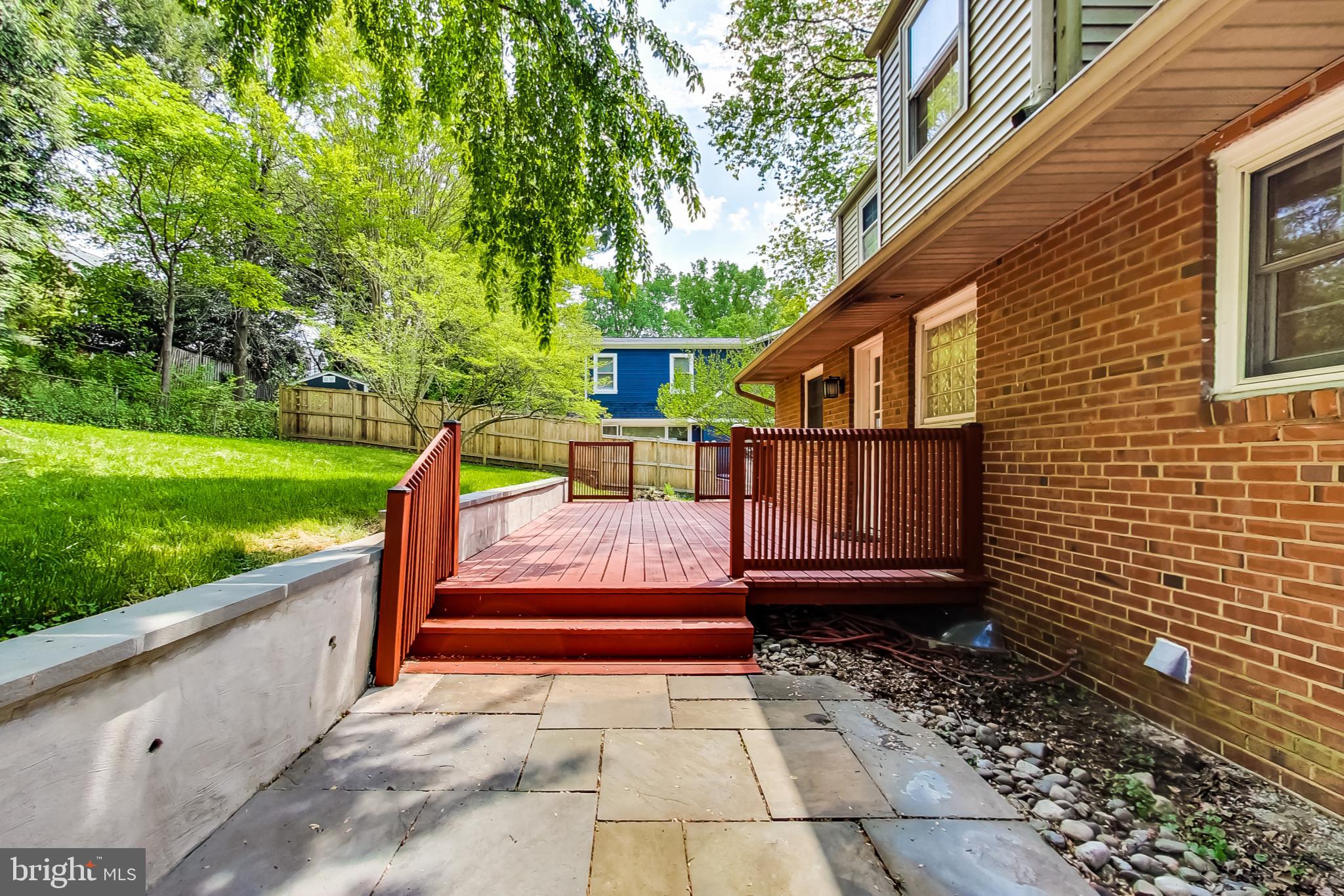 PARKWOOD - Residential Lease