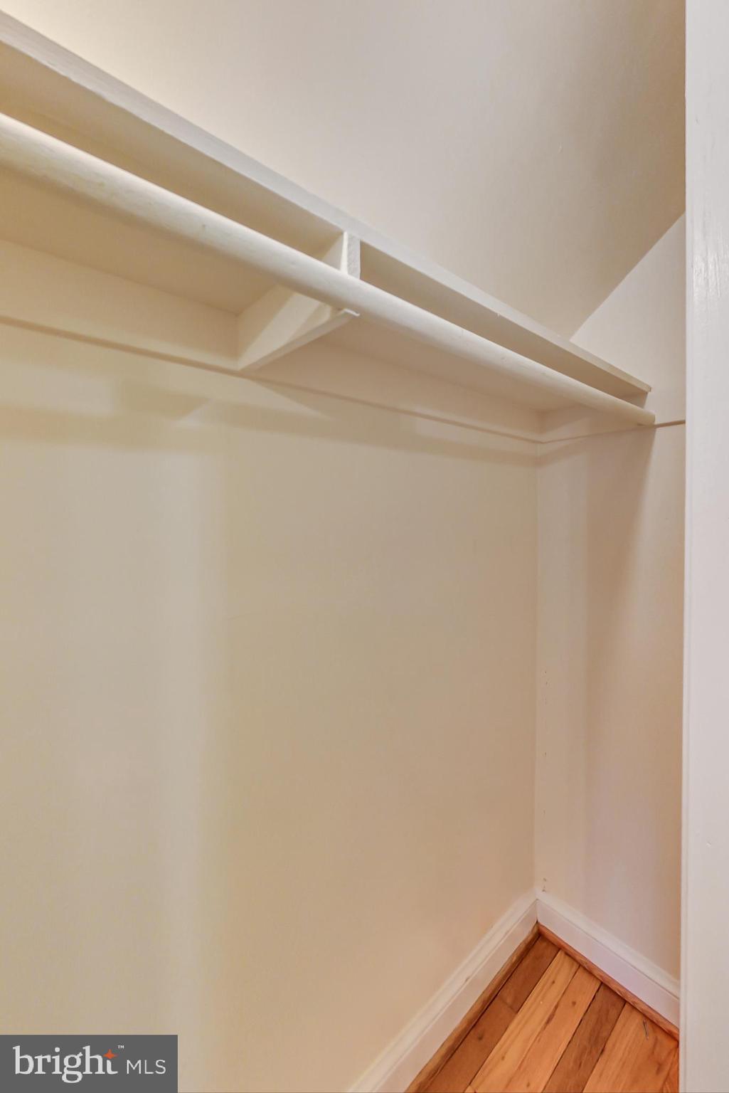 PARKWOOD - Residential Lease