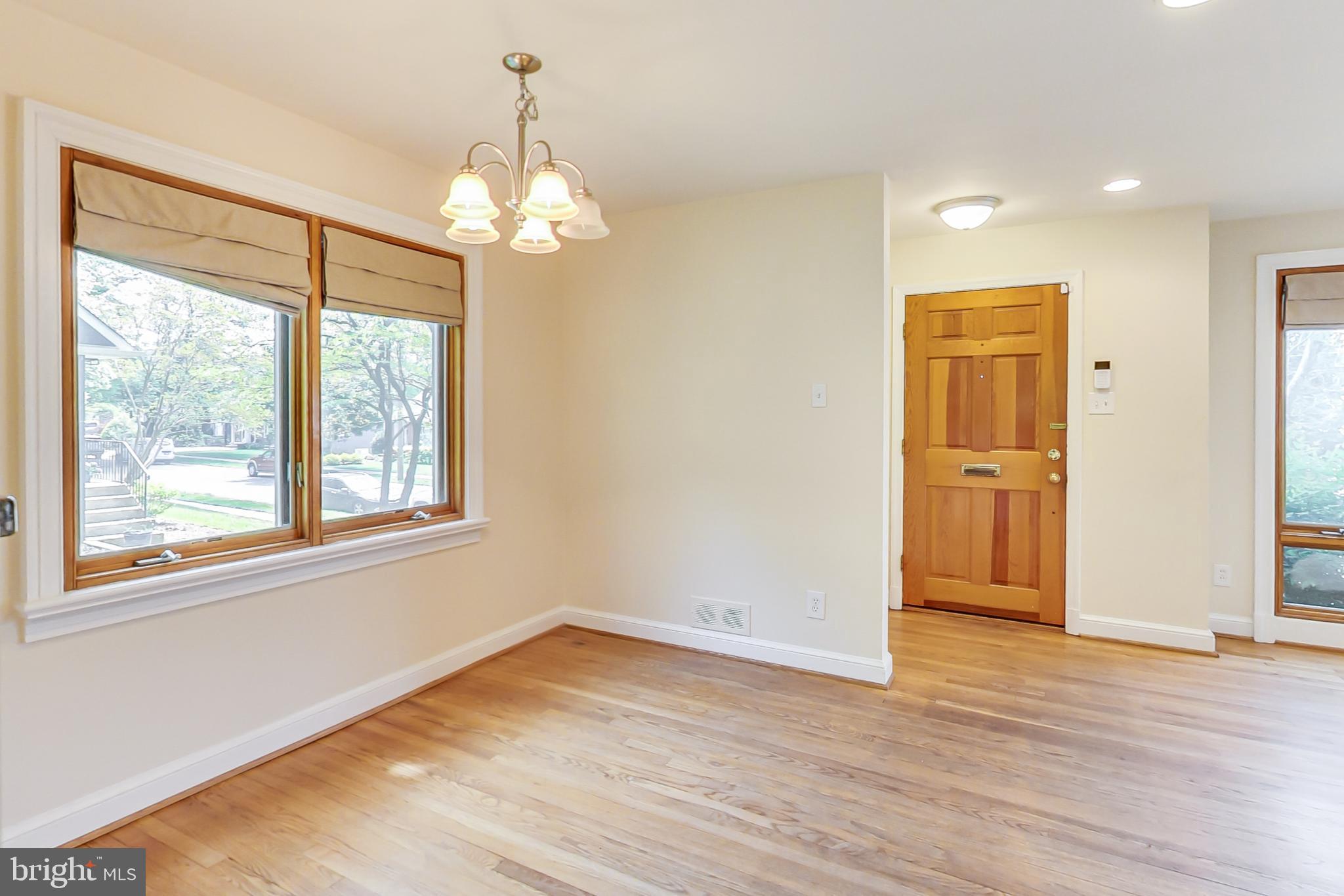 PARKWOOD - Residential Lease