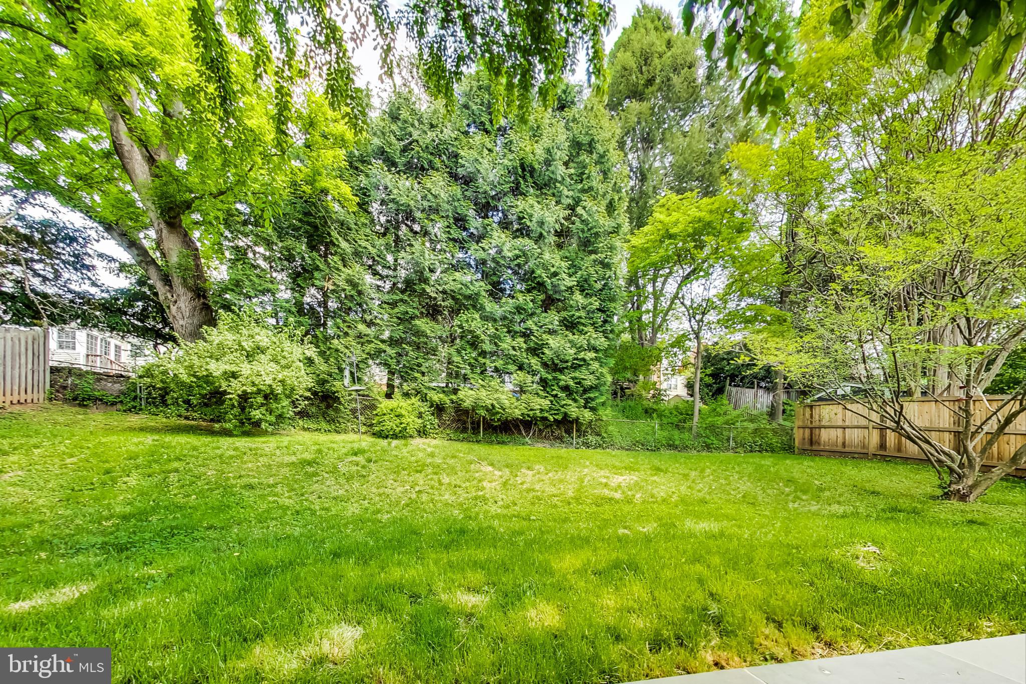 PARKWOOD - Residential Lease