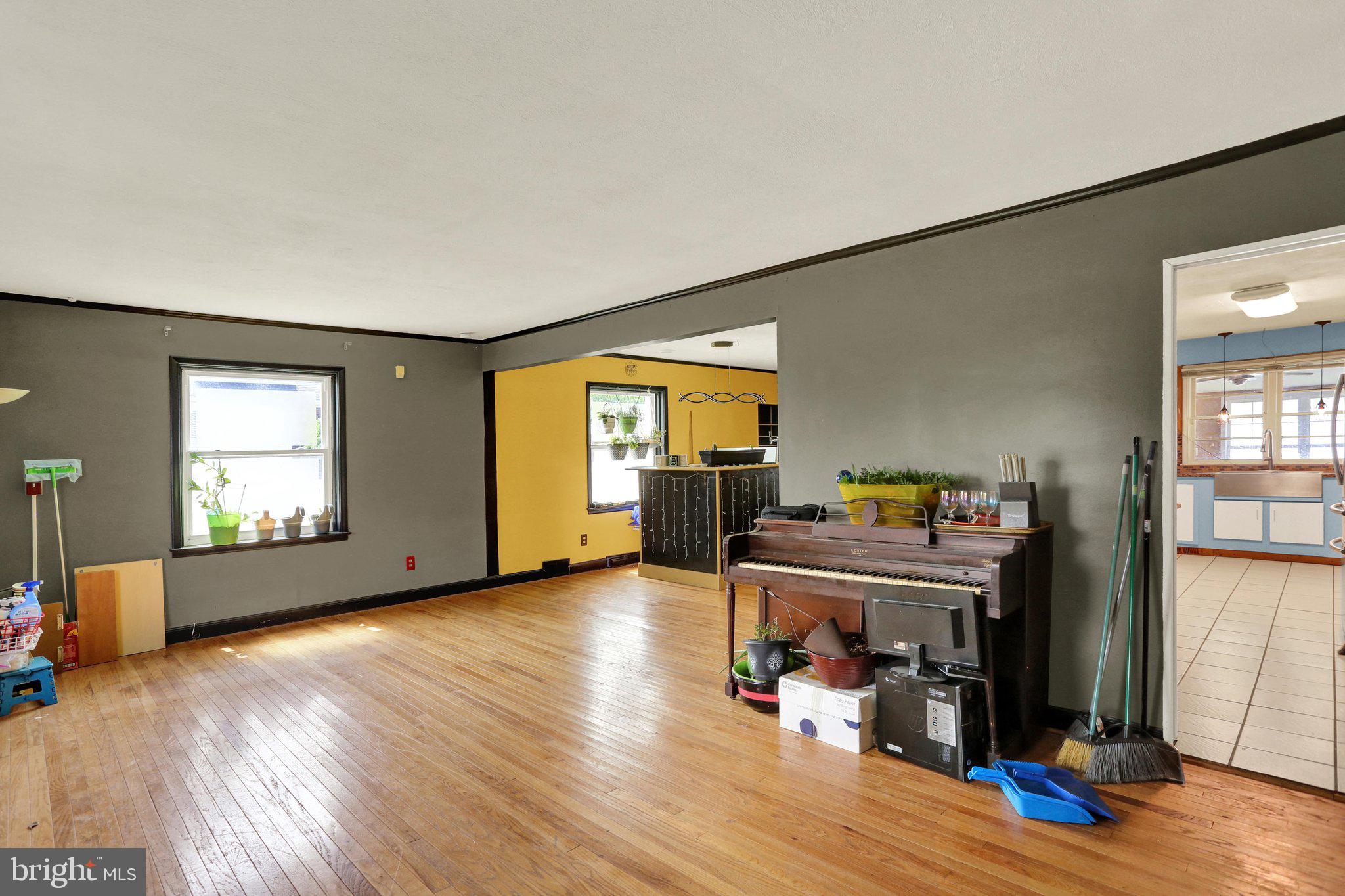 906 N 25TH STREET