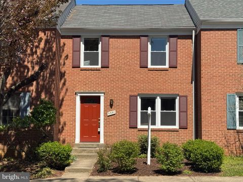 Photo of 9331 Bentridge Avenue, POTOMAC, MD 20854 (MLS # MDMC2171042)