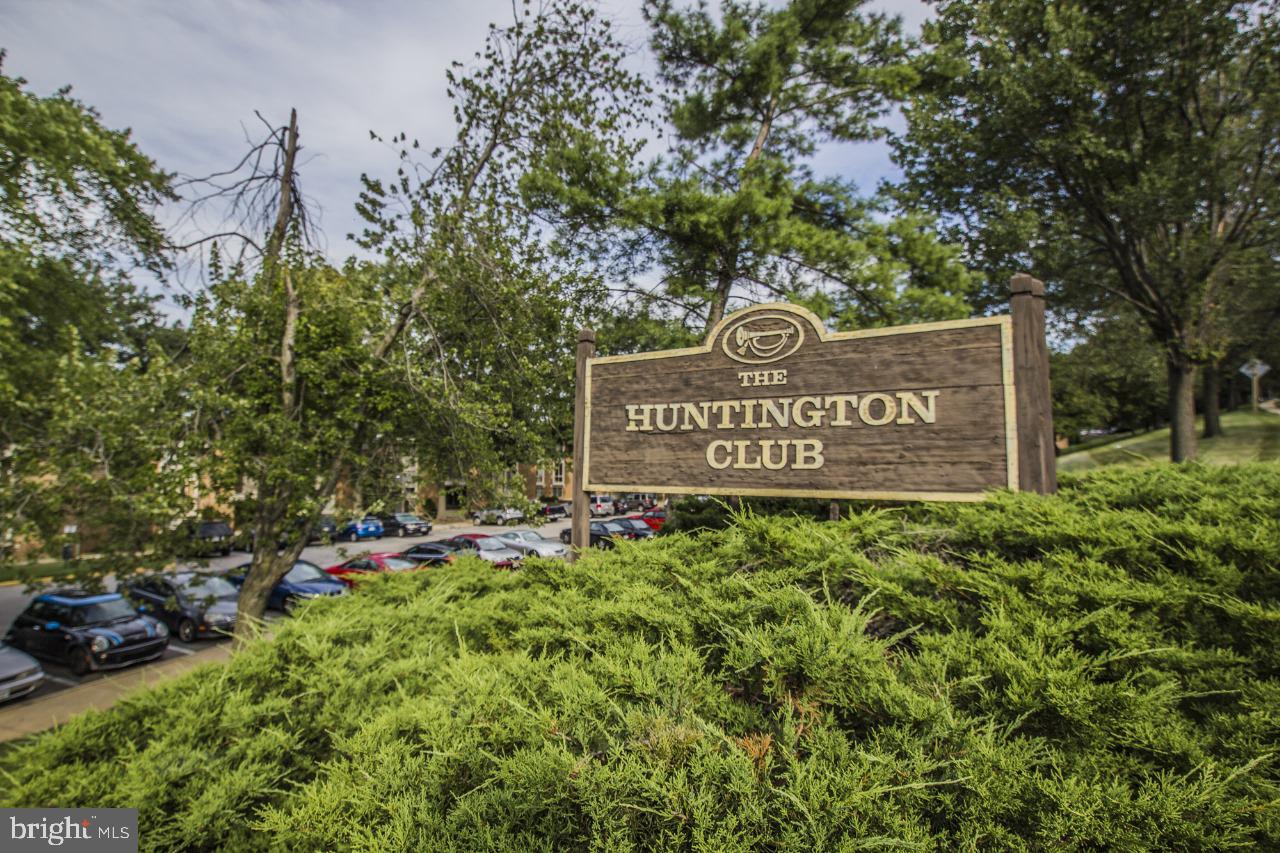 HUNTINGTON CLUB - Residential