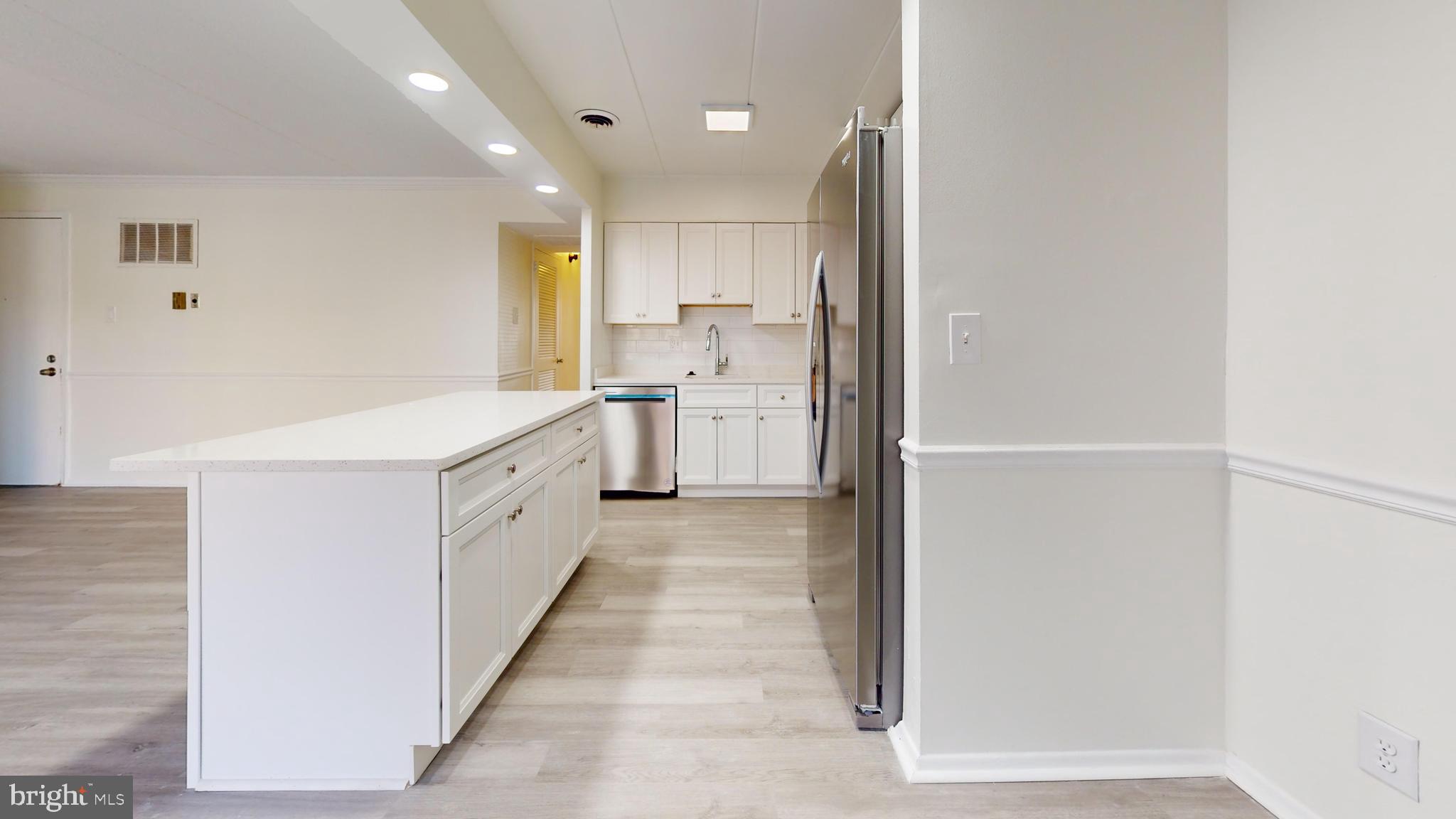 HUNTINGTON CLUB - Residential