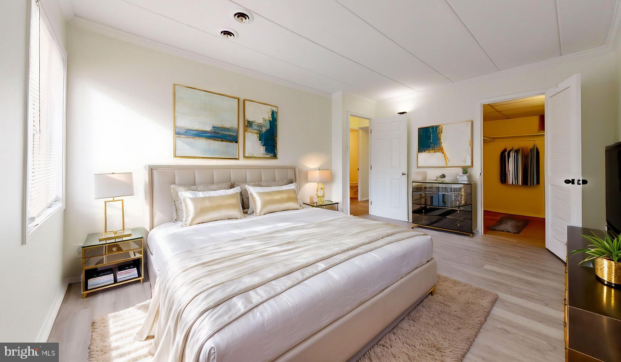 HUNTINGTON CLUB - Residential