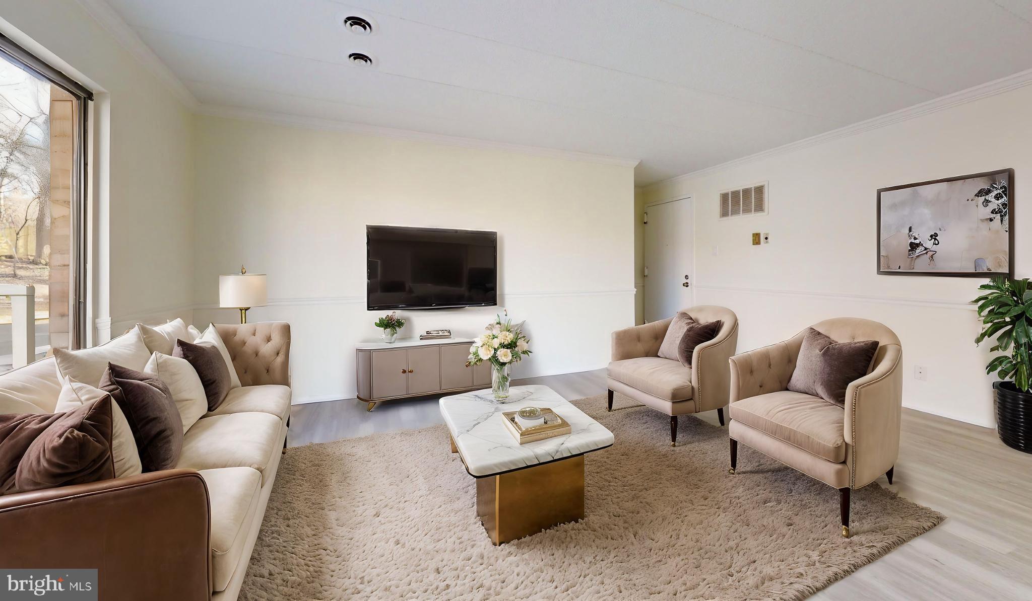 HUNTINGTON CLUB - Residential