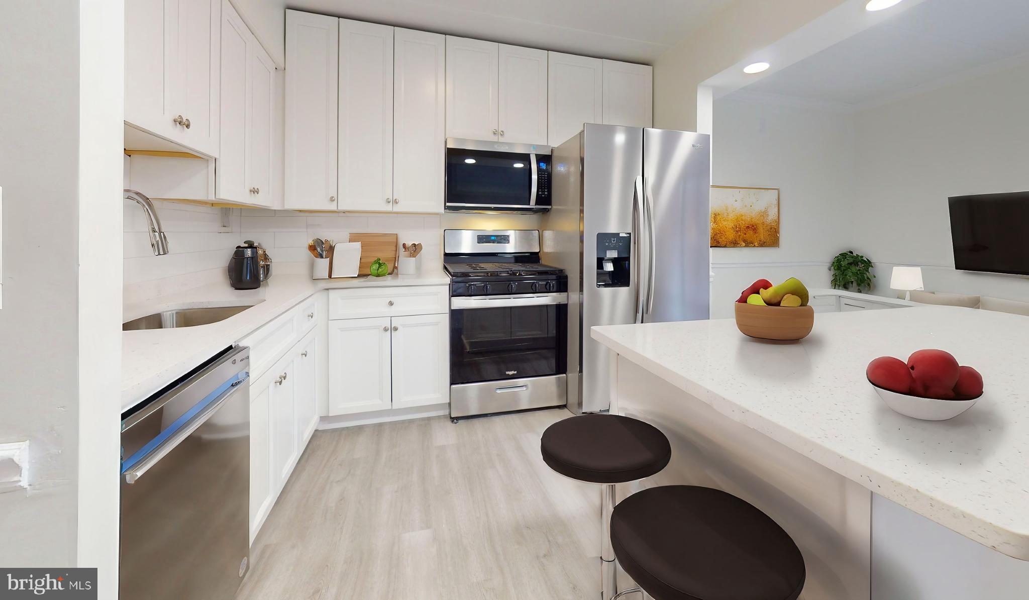 HUNTINGTON CLUB - Residential