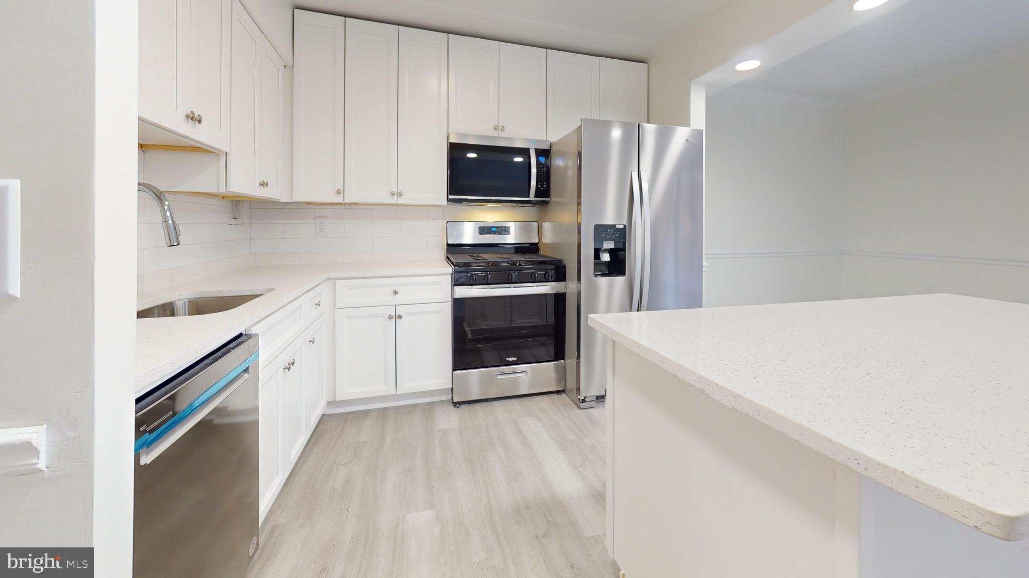 HUNTINGTON CLUB - Residential