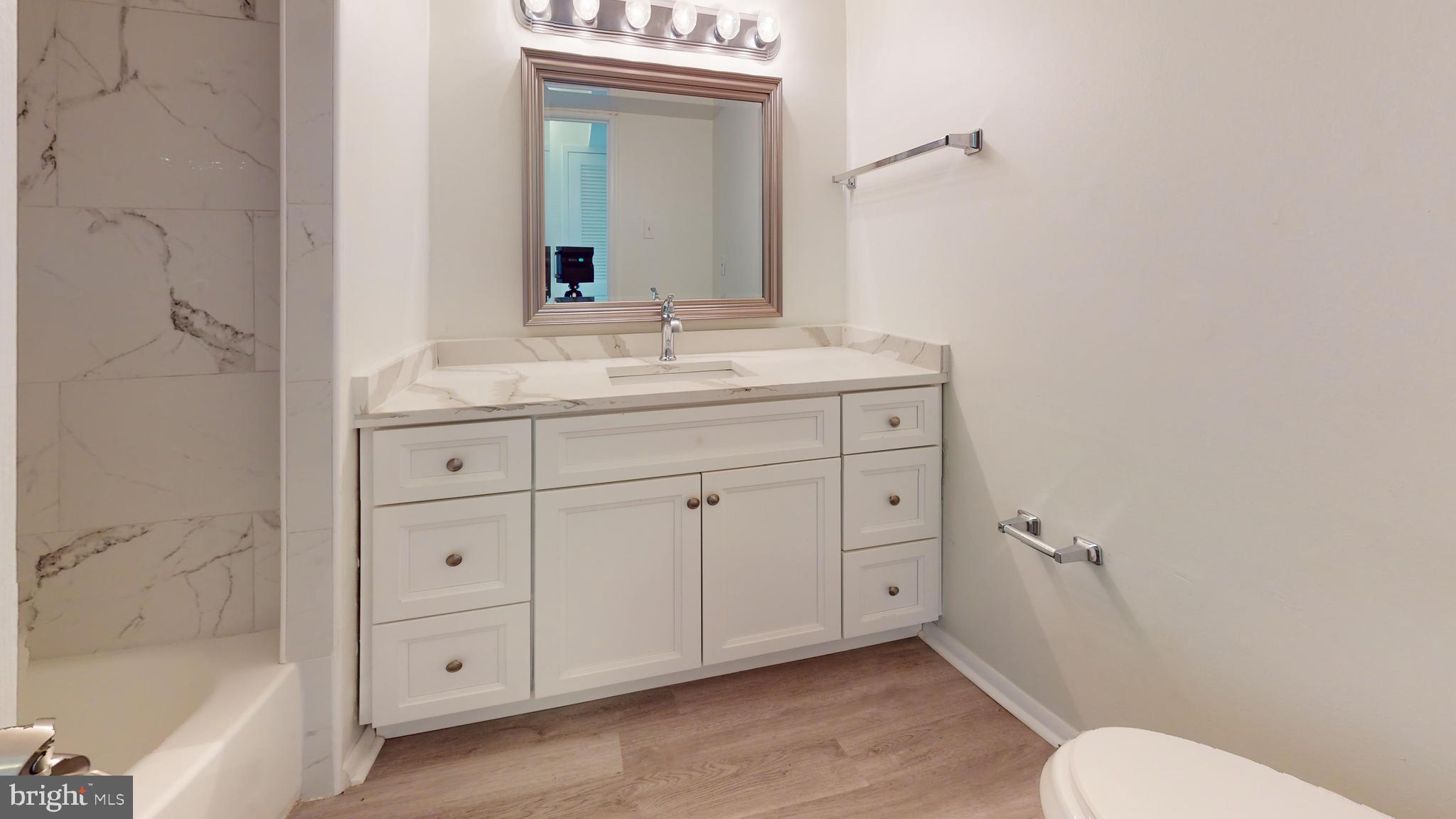 HUNTINGTON CLUB - Residential