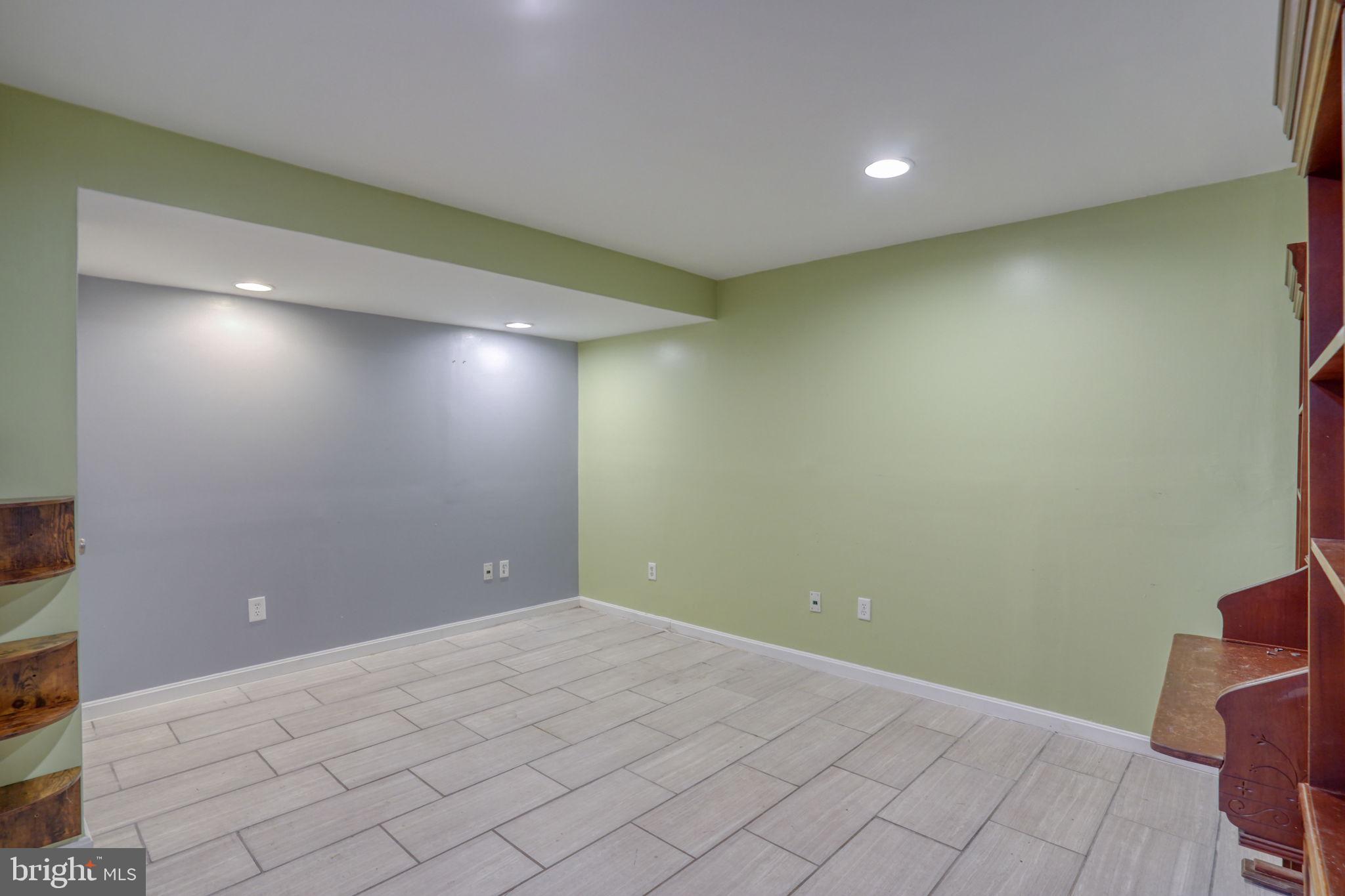 COVINGTON CHASE - Residential