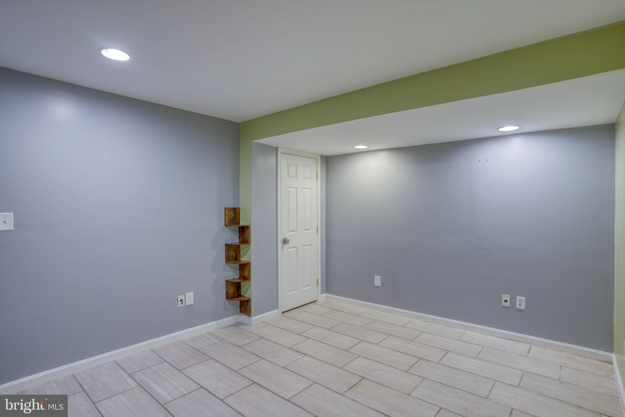 COVINGTON CHASE - Residential