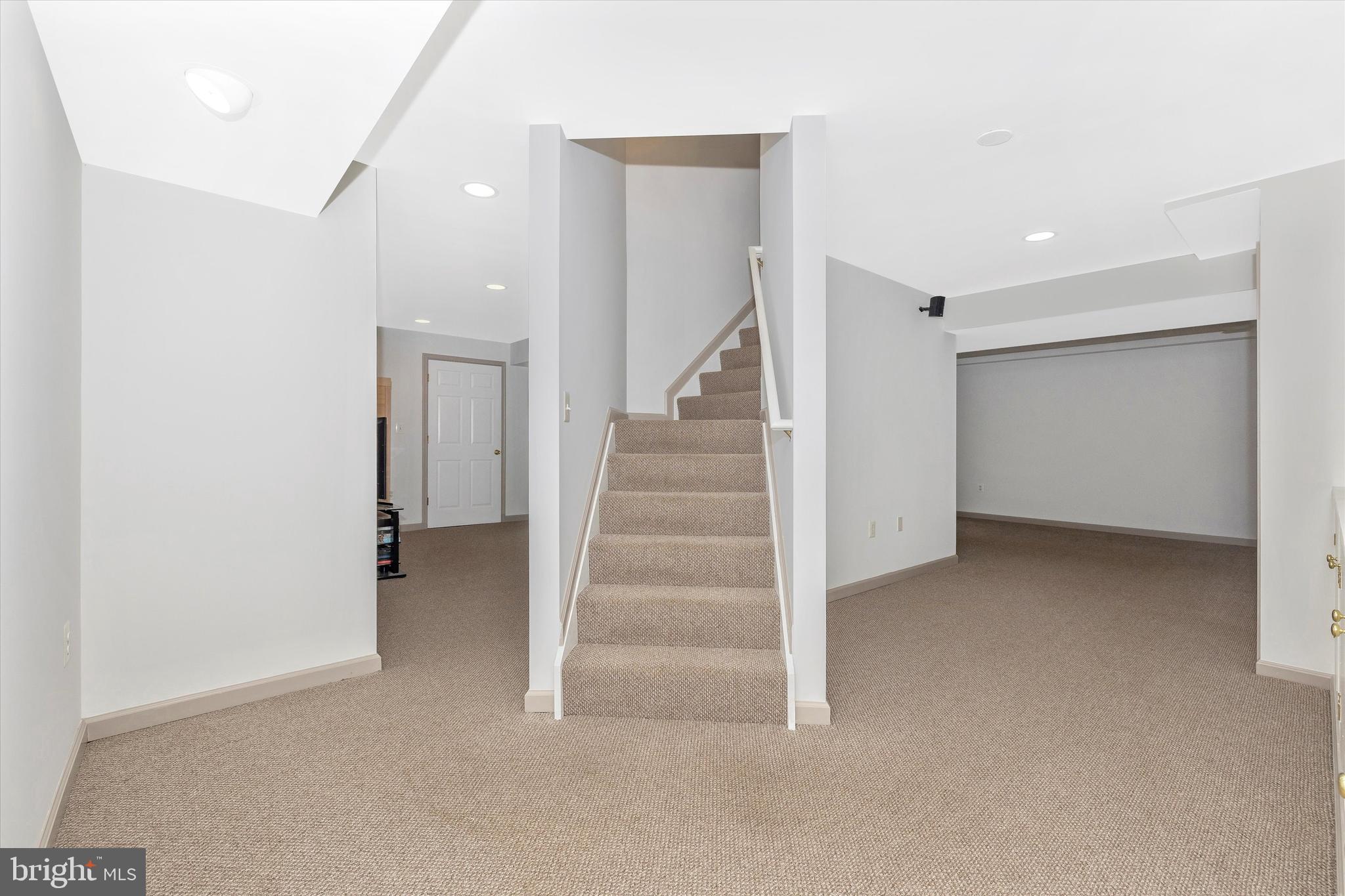 FAIR WINDS ESTATES - Residential