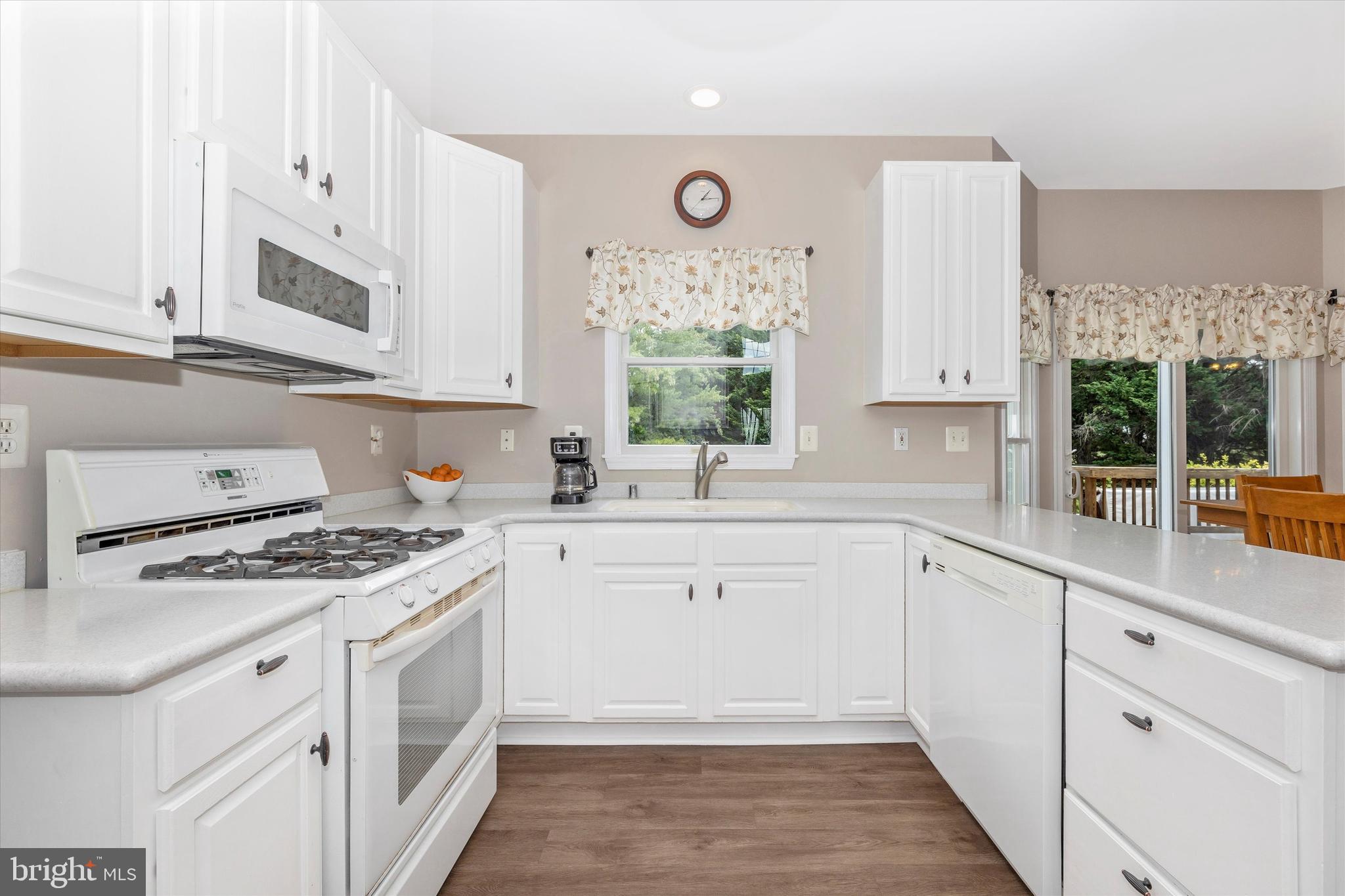 FAIR WINDS ESTATES - Residential