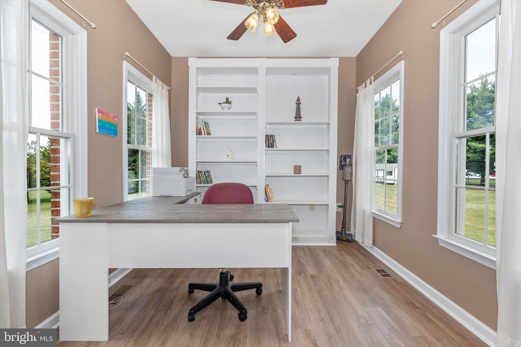 FAIR WINDS ESTATES - Residential