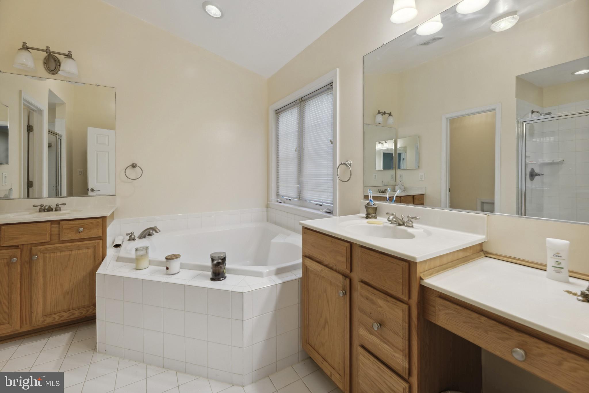 GREAT OAK - Residential